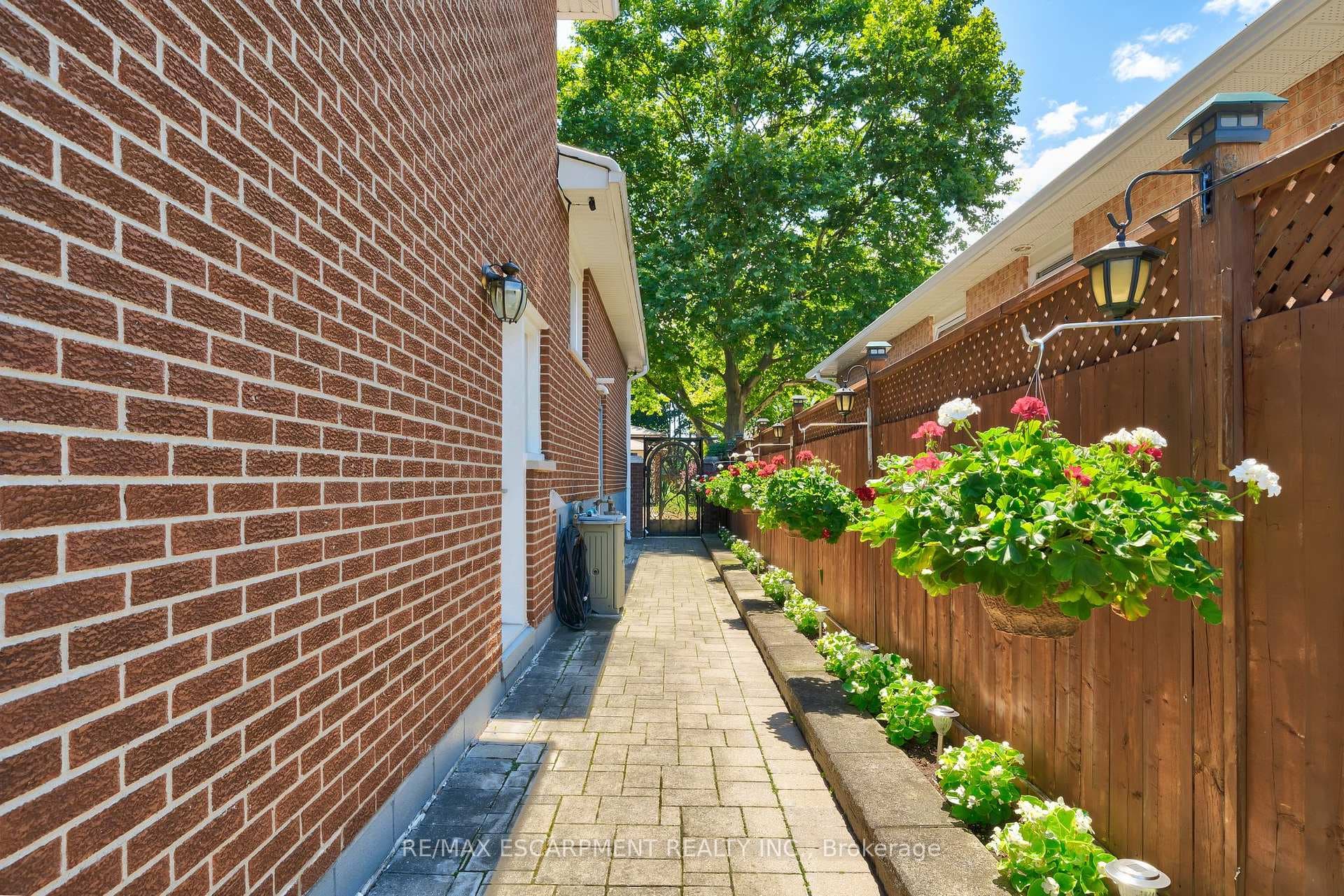 1149 Dowland Crescent - Detached photo 42 of 50 in Burlington, Ontario