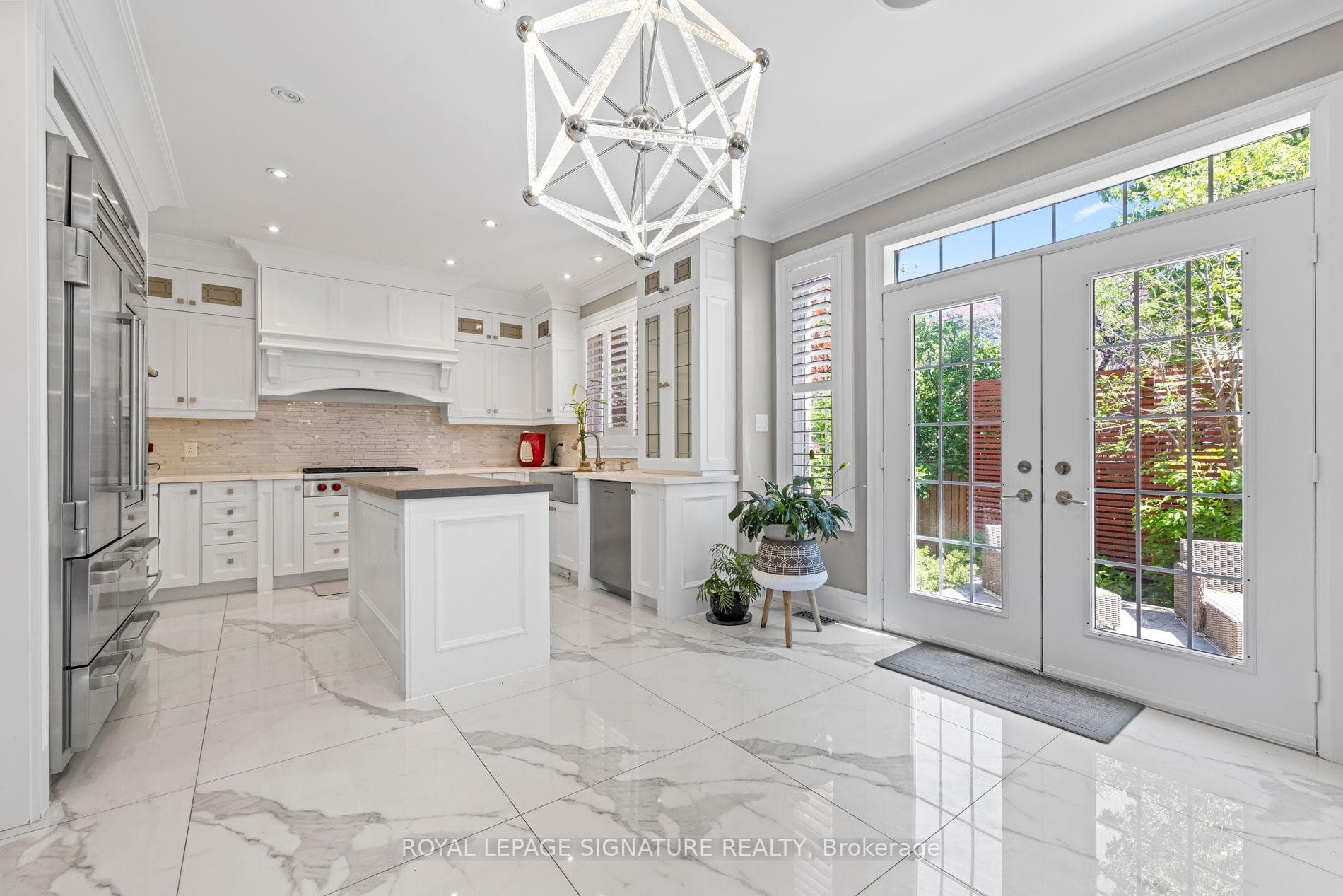 2480 Upper Valley Crescent - Detached photo 12 of 50 in Oakville, Ontario