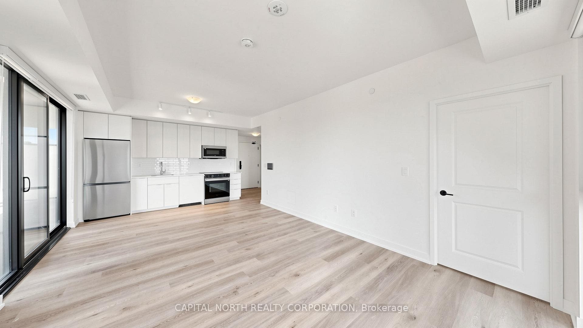 2075 Lakeshore Road Unit 708 - Condo photo 6 of 37 in Burlington, Ontario
