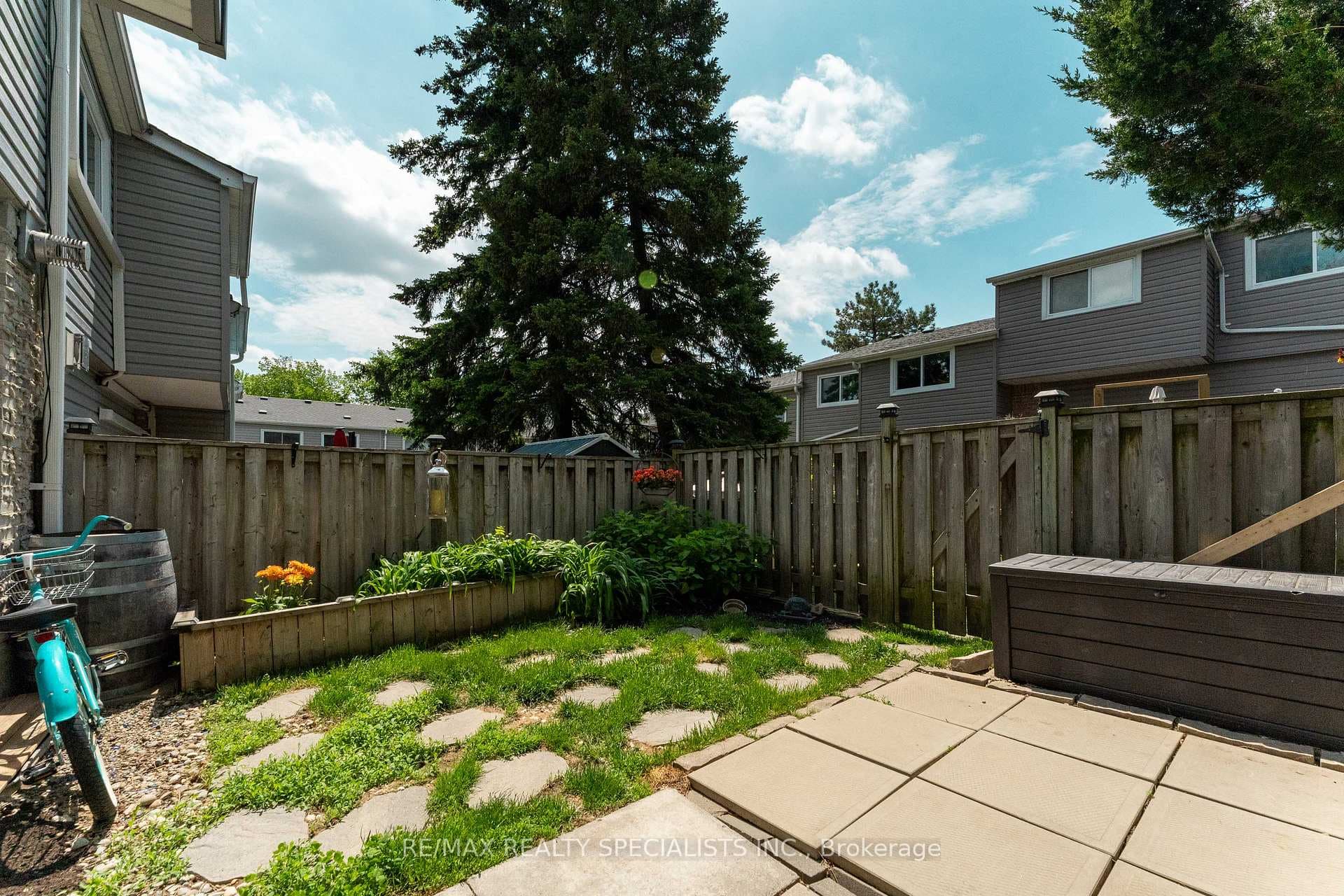 2050 Upper Middle Road Unit 114 - Condo photo 36 of 46 in Burlington, Ontario