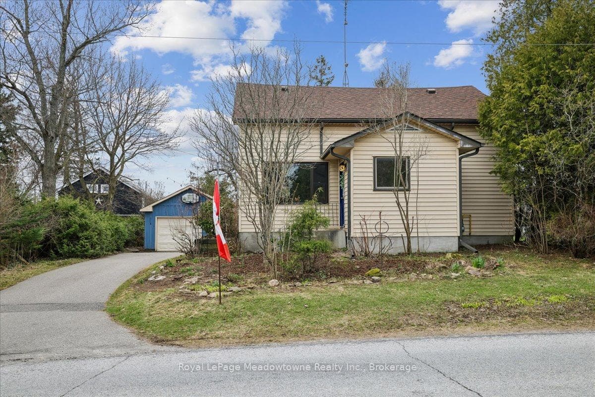 11024 First Line - Detached photo 2 of 49 in Milton, Ontario