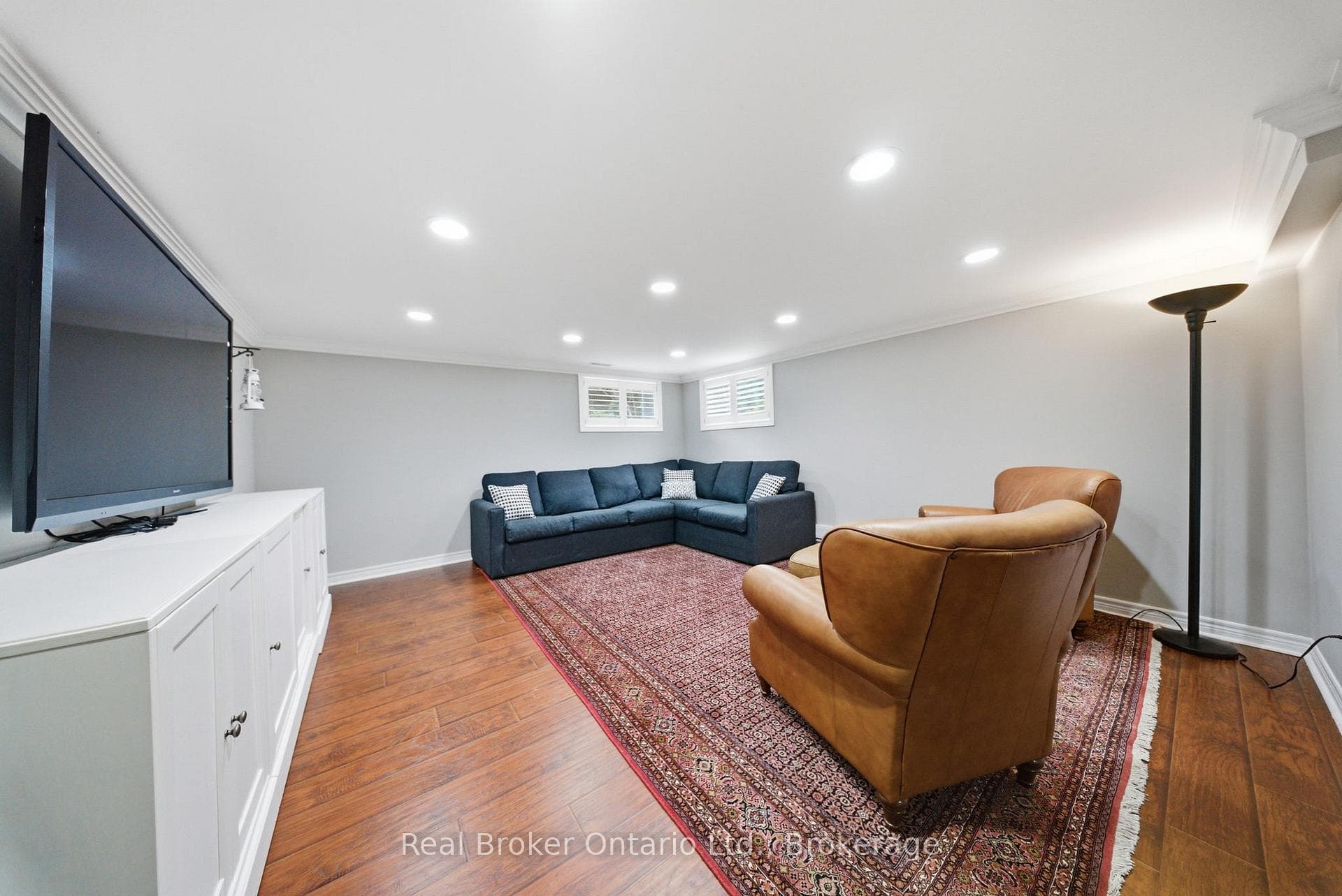 383 North Shore Boulevard - Detached photo 37 of 46 in Burlington, Ontario