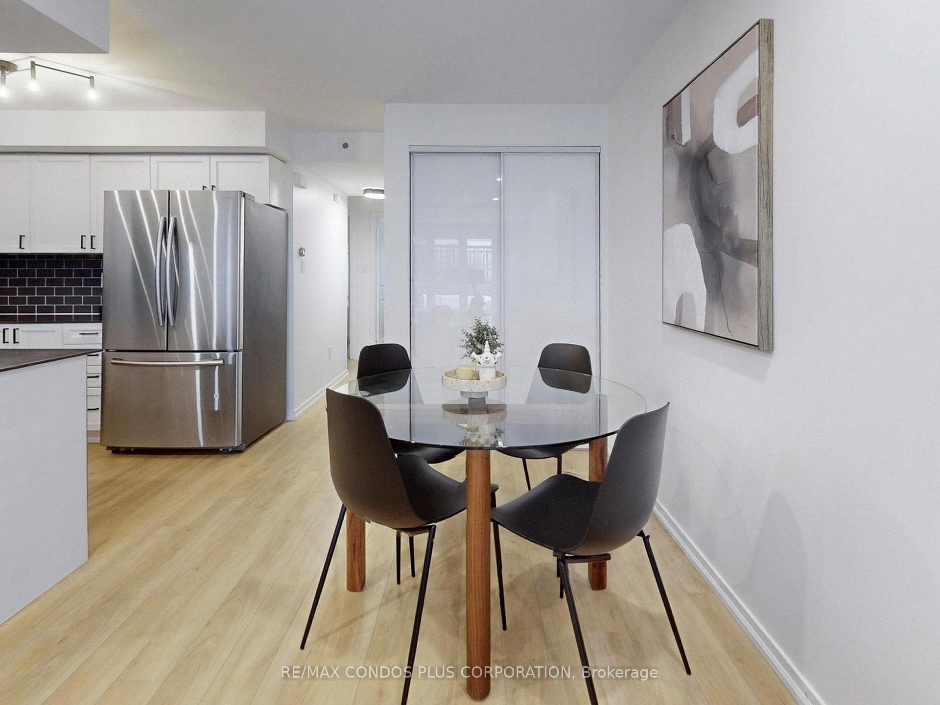 29 Florence Wyle Lane Unit 38 - Condo photo 23 of 43 in Riverdale / Leslieville, Ontario
