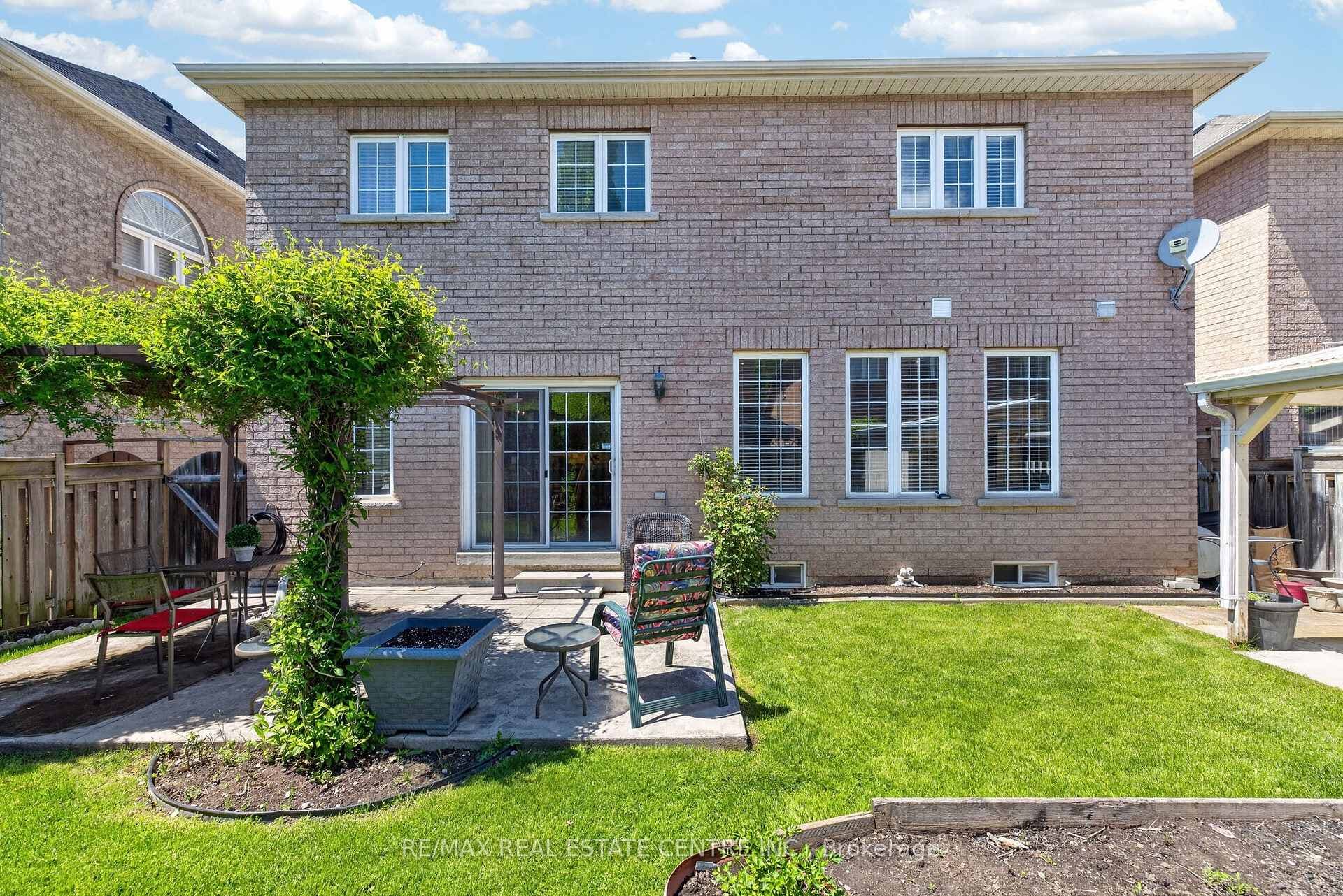 1022 Laidlaw Drive - Detached photo 48 of 50 in Milton, Ontario