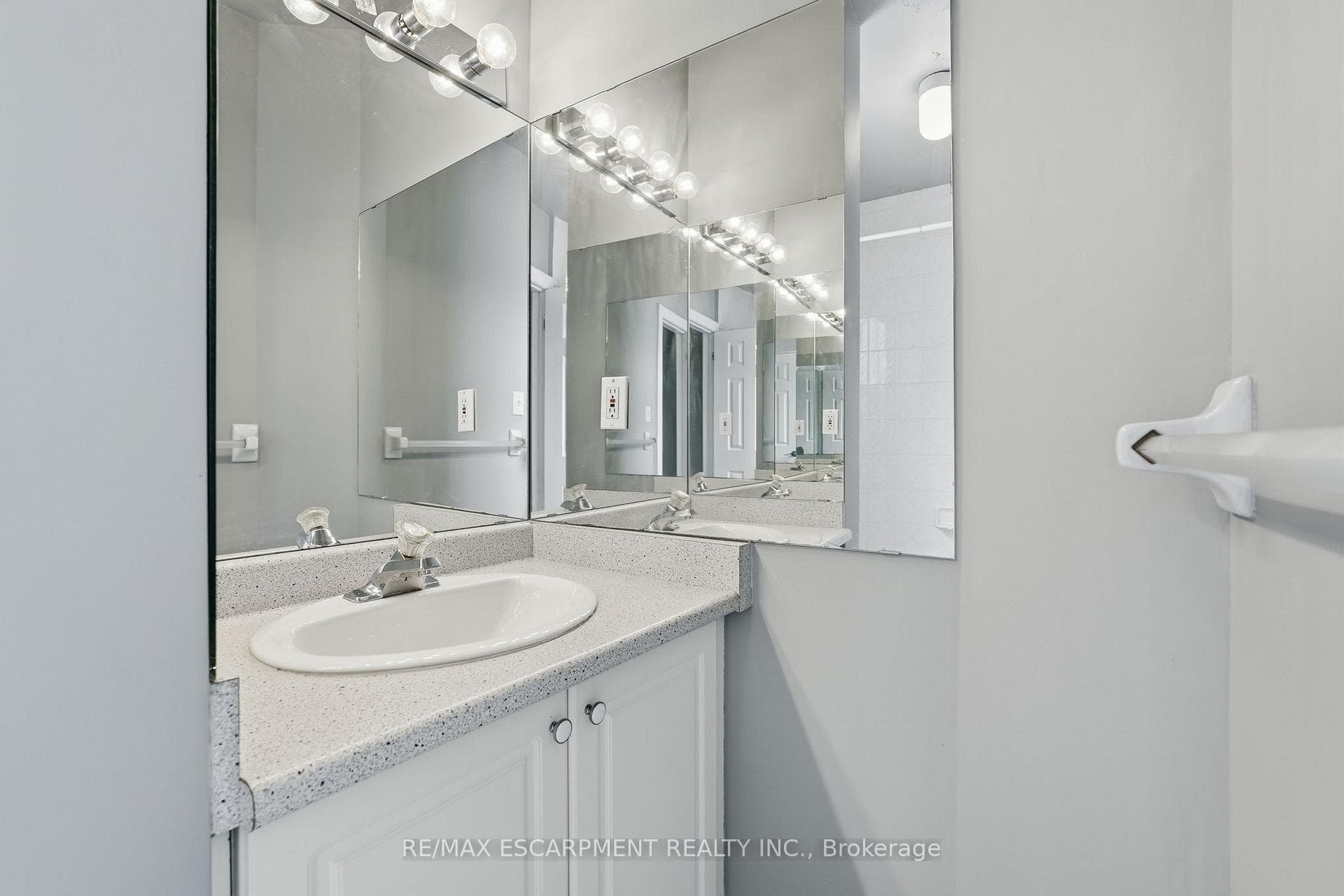 97 Connaught Avenue Unit 10 - Condo photo 19 of 23 in Hamilton, Ontario