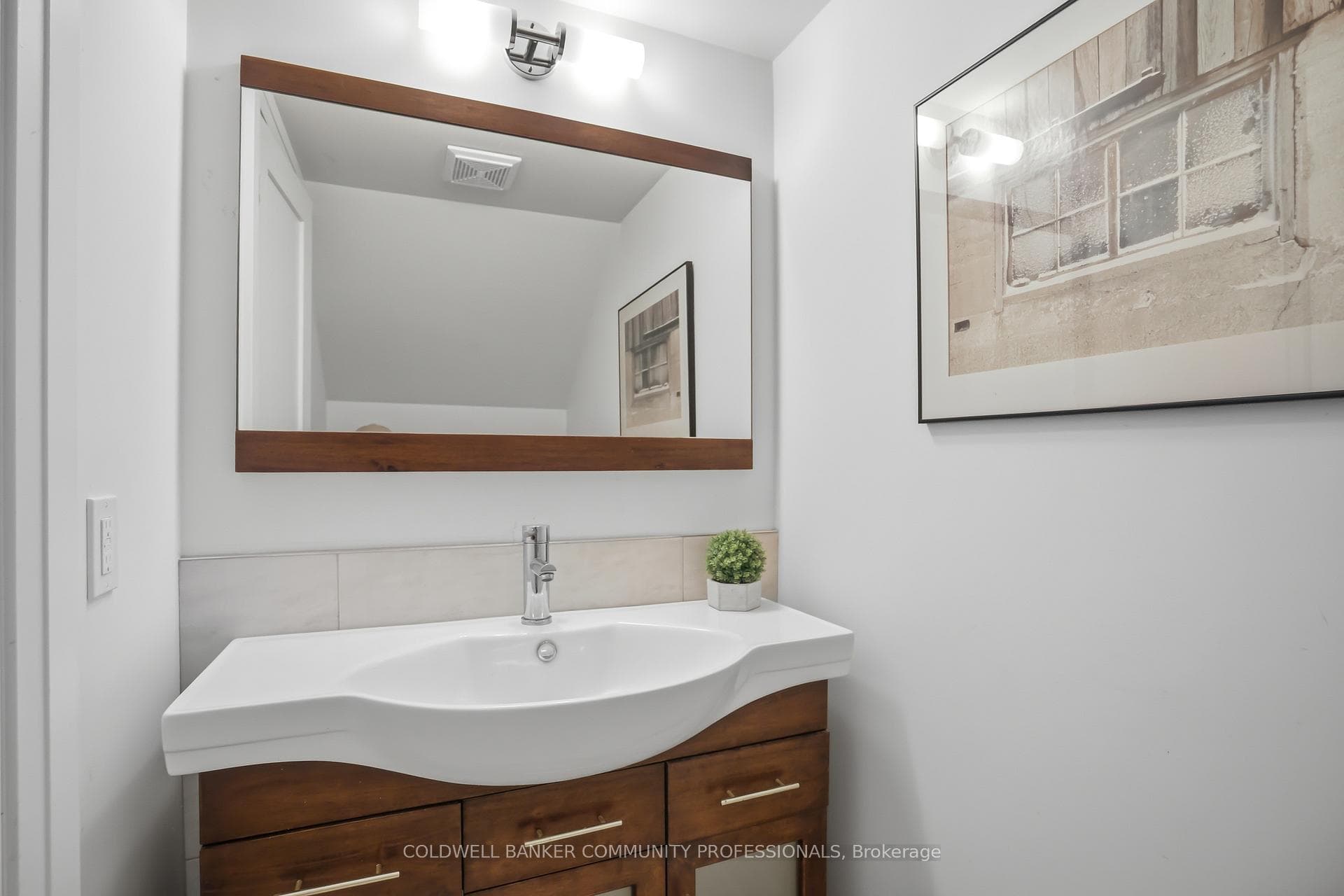 2552 Britannia Road - Detached photo 35 of 50 in Burlington, Ontario