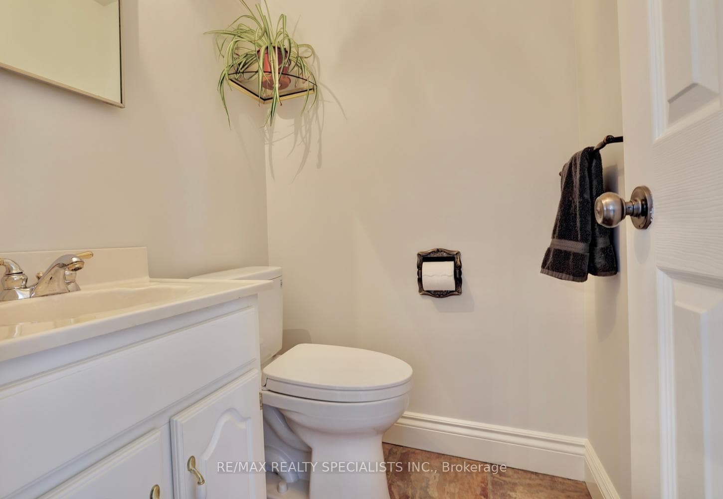 2488 Frankfield Road - Detached photo 19 of 42 in Mississauga, Ontario