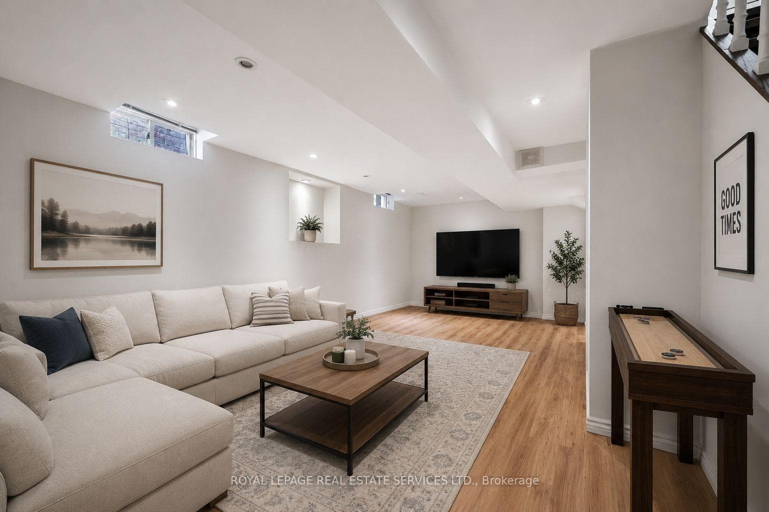 1493 Derby County Crescent - Detached photo 33 of 43 in Oakville, Ontario