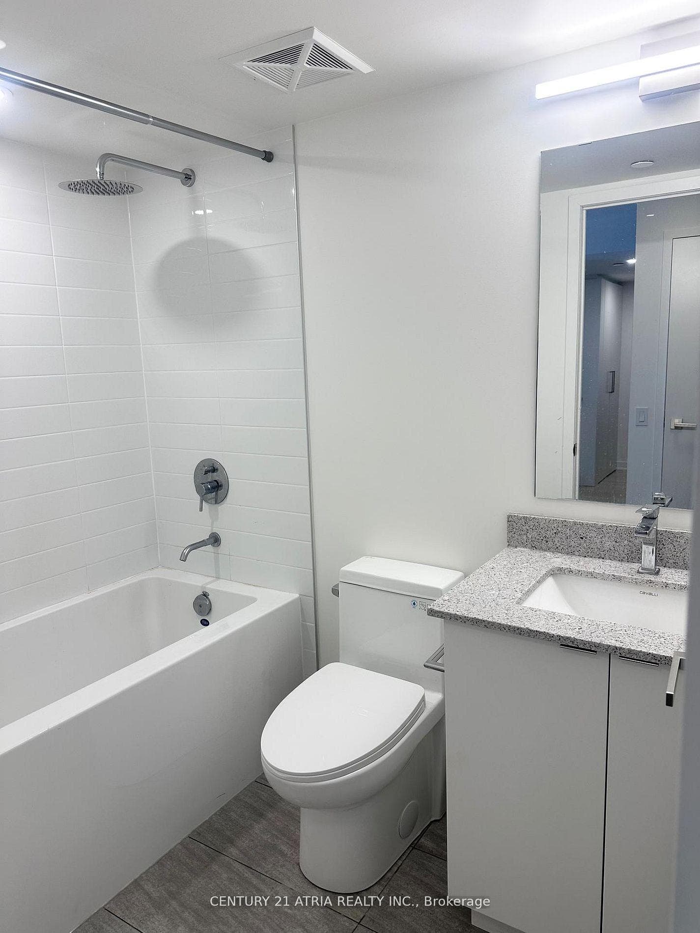 500 Wilson Avenue Unit 519 - Condo photo 4 of 22 in North York (Bathurst Manor / Clanton Park), Ontario