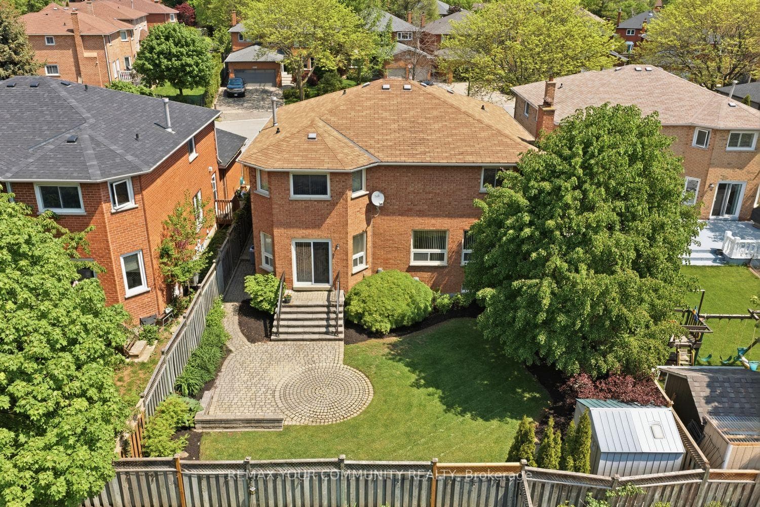 1198 Derrald Drive - Detached photo 5 of 50 in Oakville, Ontario