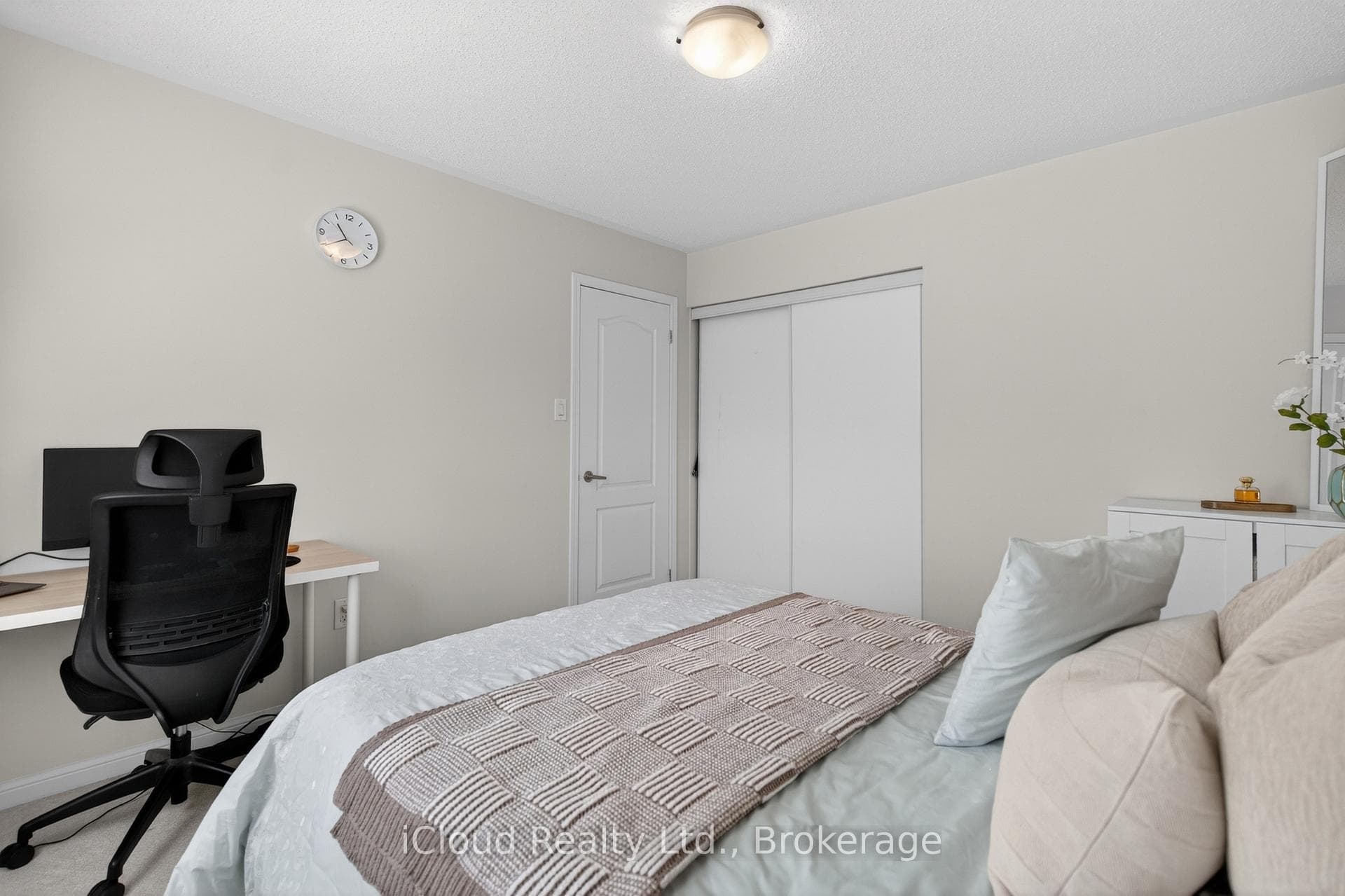 676 Speyer Circle - Semi-Detached photo 37 of 47 in Milton, Ontario