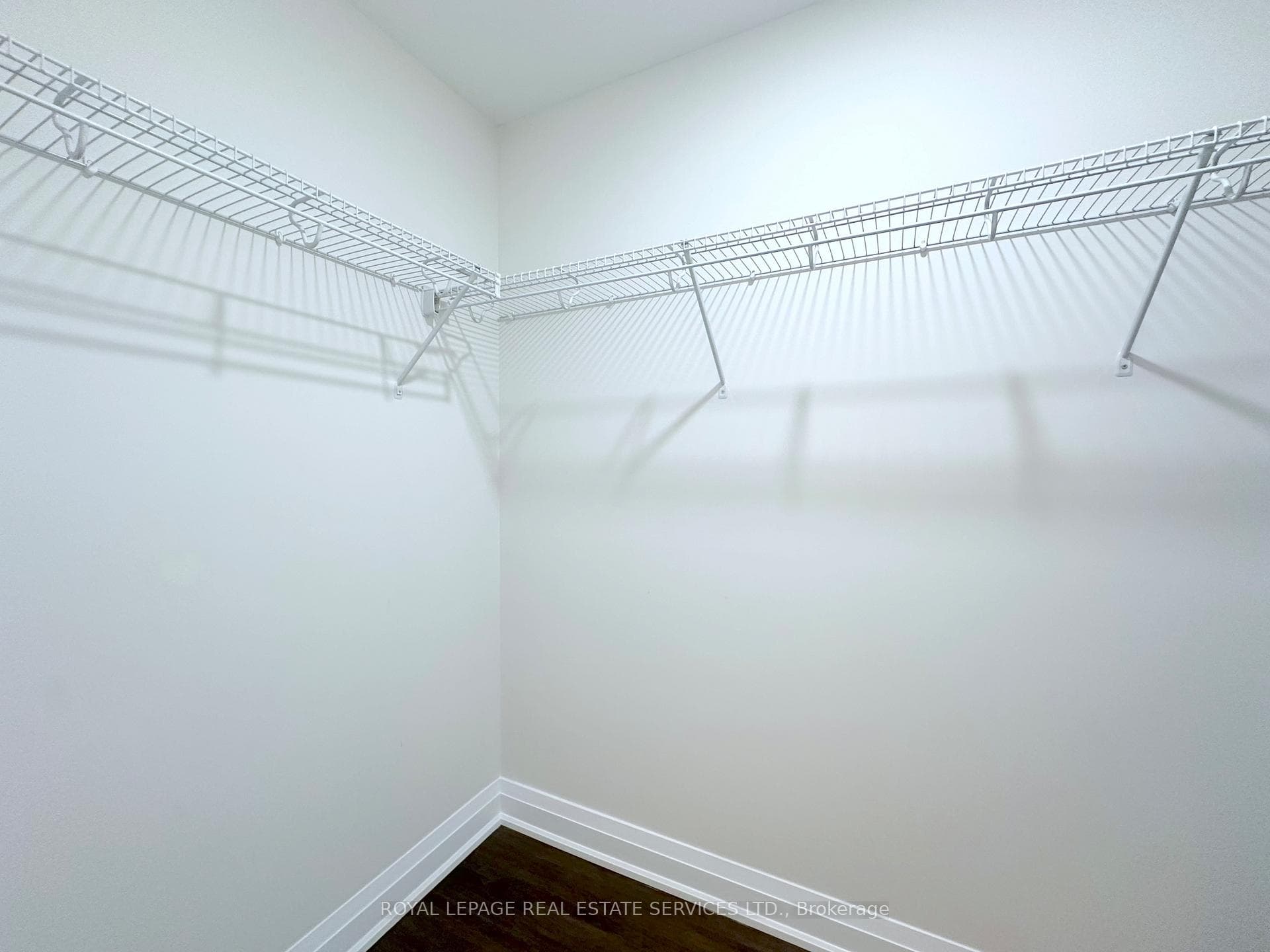 2333 Taunton Road Unit 209 - Condo photo 14 of 26 in Oakville, Ontario
