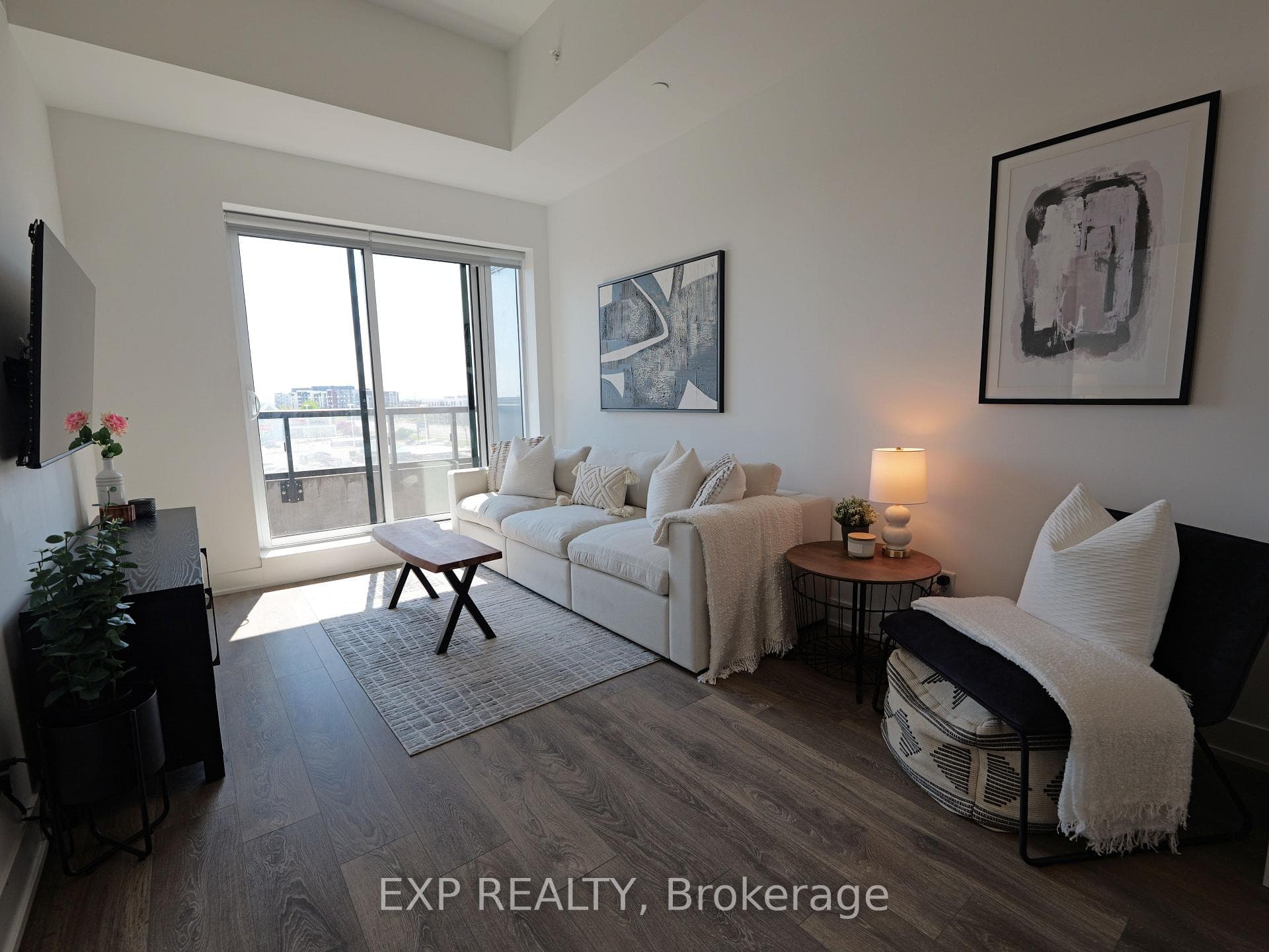 2481 Taunton Road Unit 401 - Condo photo 2 of 23 in Oakville, Ontario