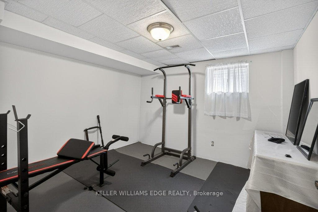 2084 William O'Connell Boulevard - Detached photo 31 of 45 in Burlington, Ontario