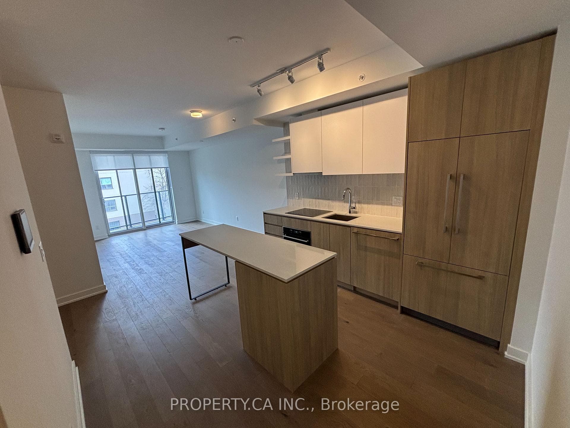 1161 Kingston Road Unit 308 - Condo photo 2 of 23 in Birch Cliff / Cliffside, Ontario