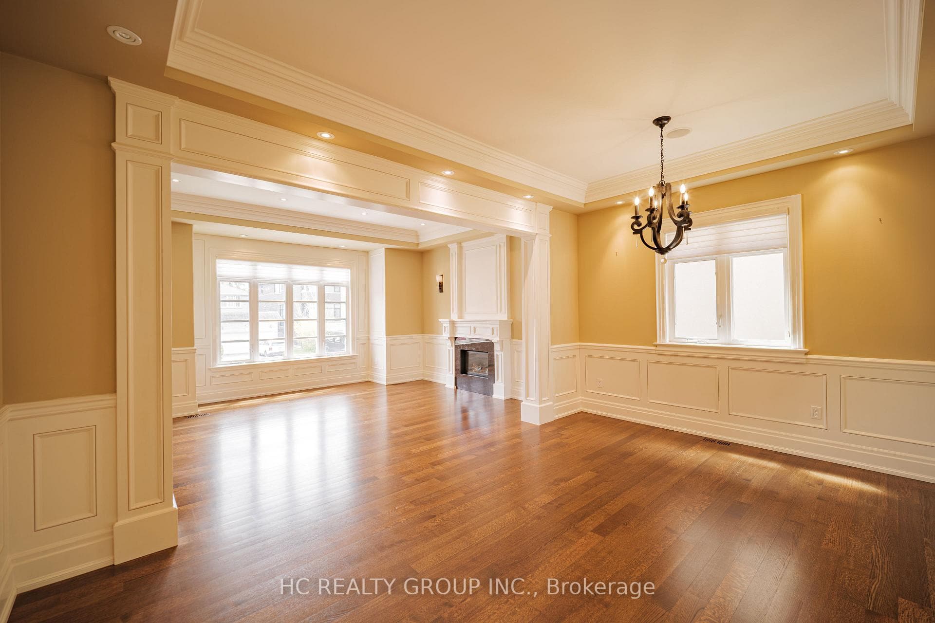 218A Holmes Avenue - Detached photo 6 of 50 in Willowdale / Newtonbrook, Ontario