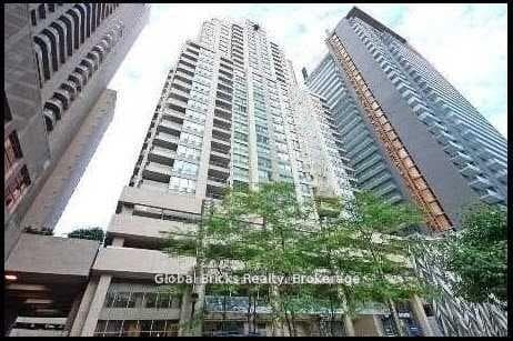 750 Bay Street Unit 2009 - home for sale in Downtown Toronto / Waterfront, Ontario