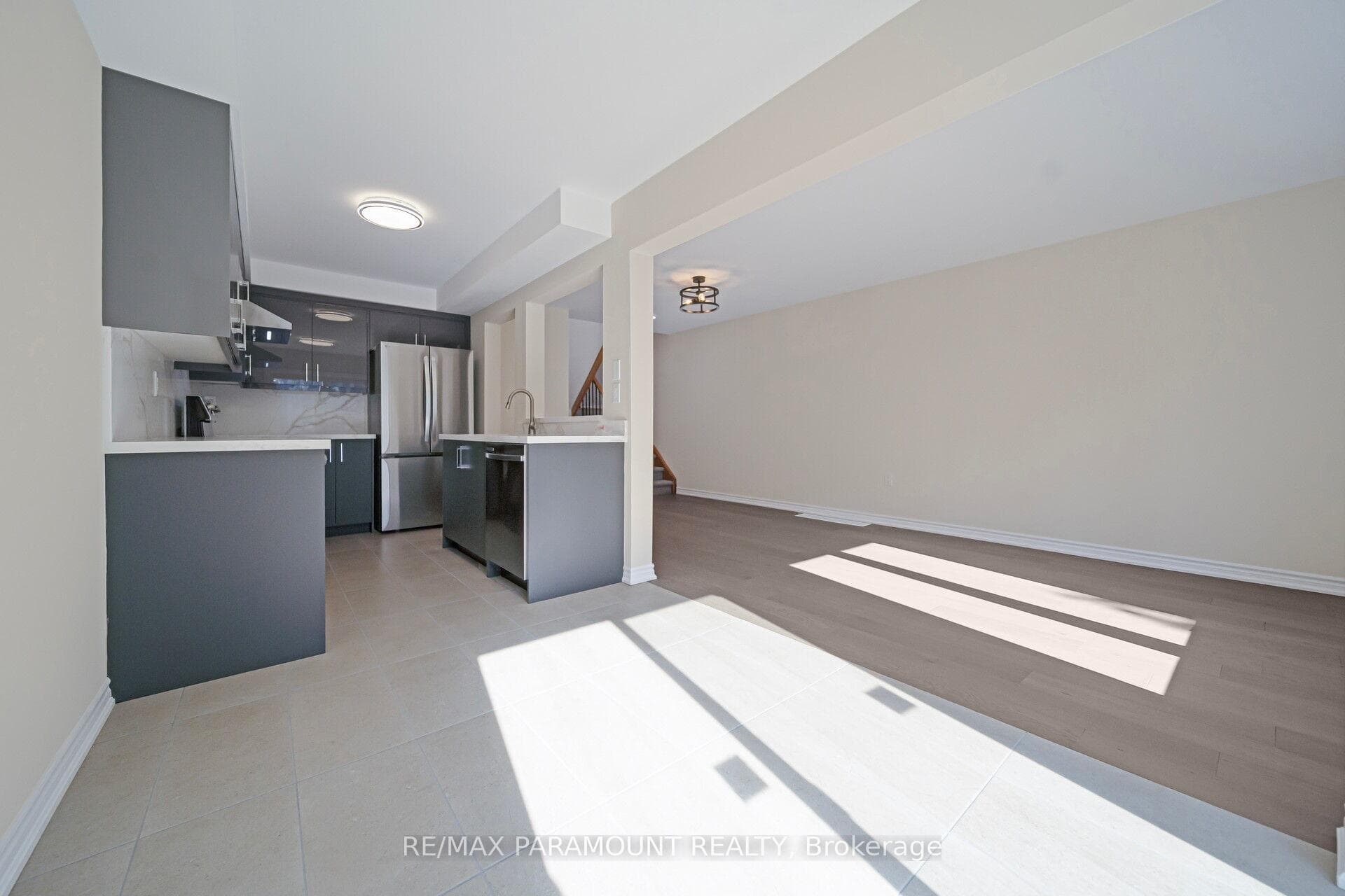 1575 South Parade Court Unit 37 - home for sale in Mississauga, Ontario