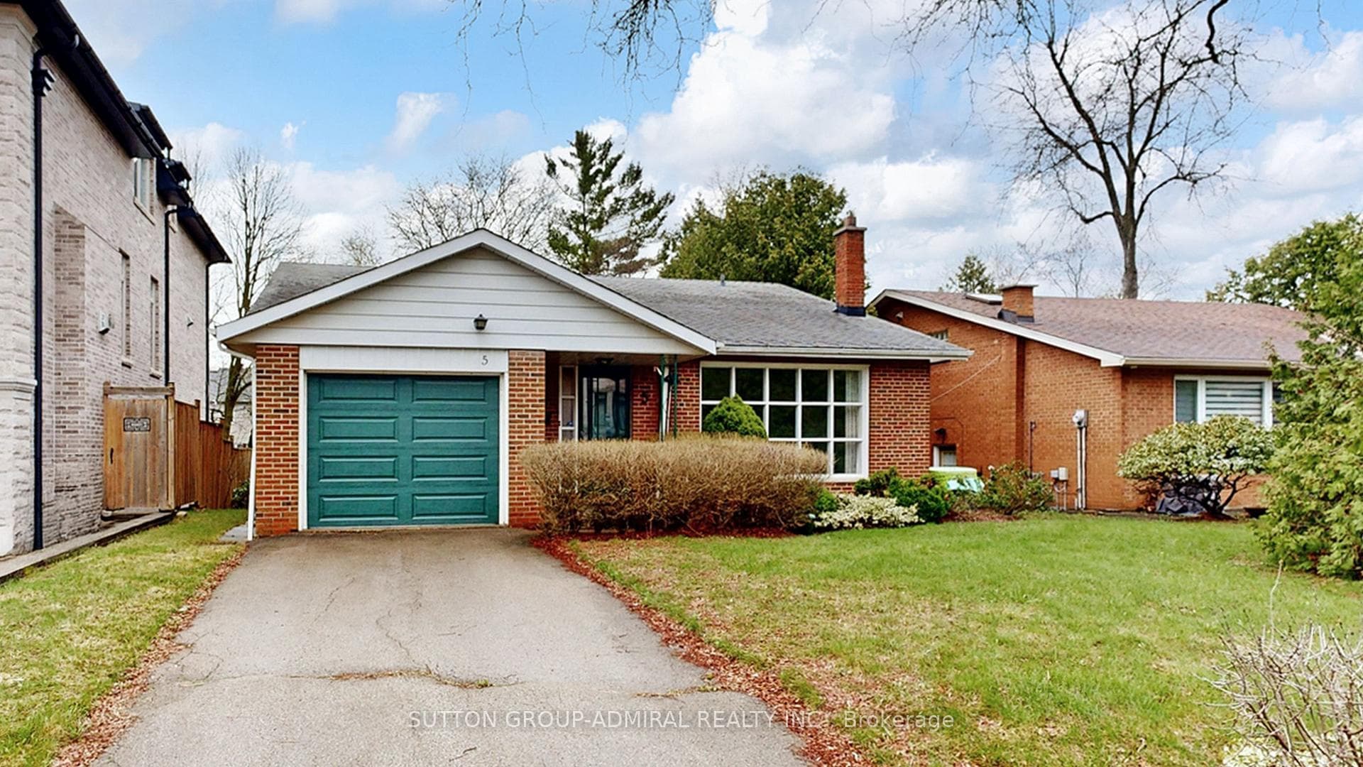 5 Wedgeport Place - Detached photo 1 of 45 in Willowdale / Newtonbrook, Ontario
