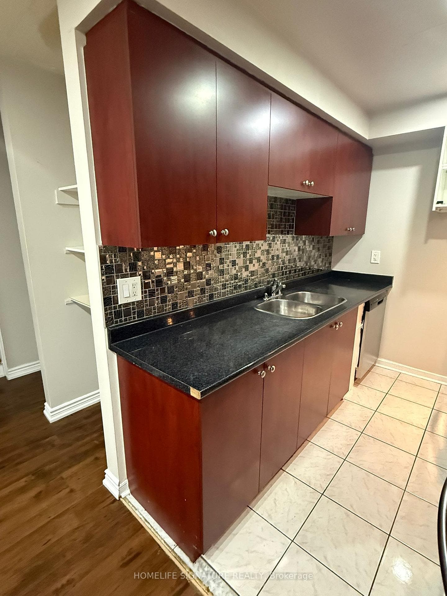 4 Carleton Place - Condo photo 4 of 21 in Brampton, Ontario