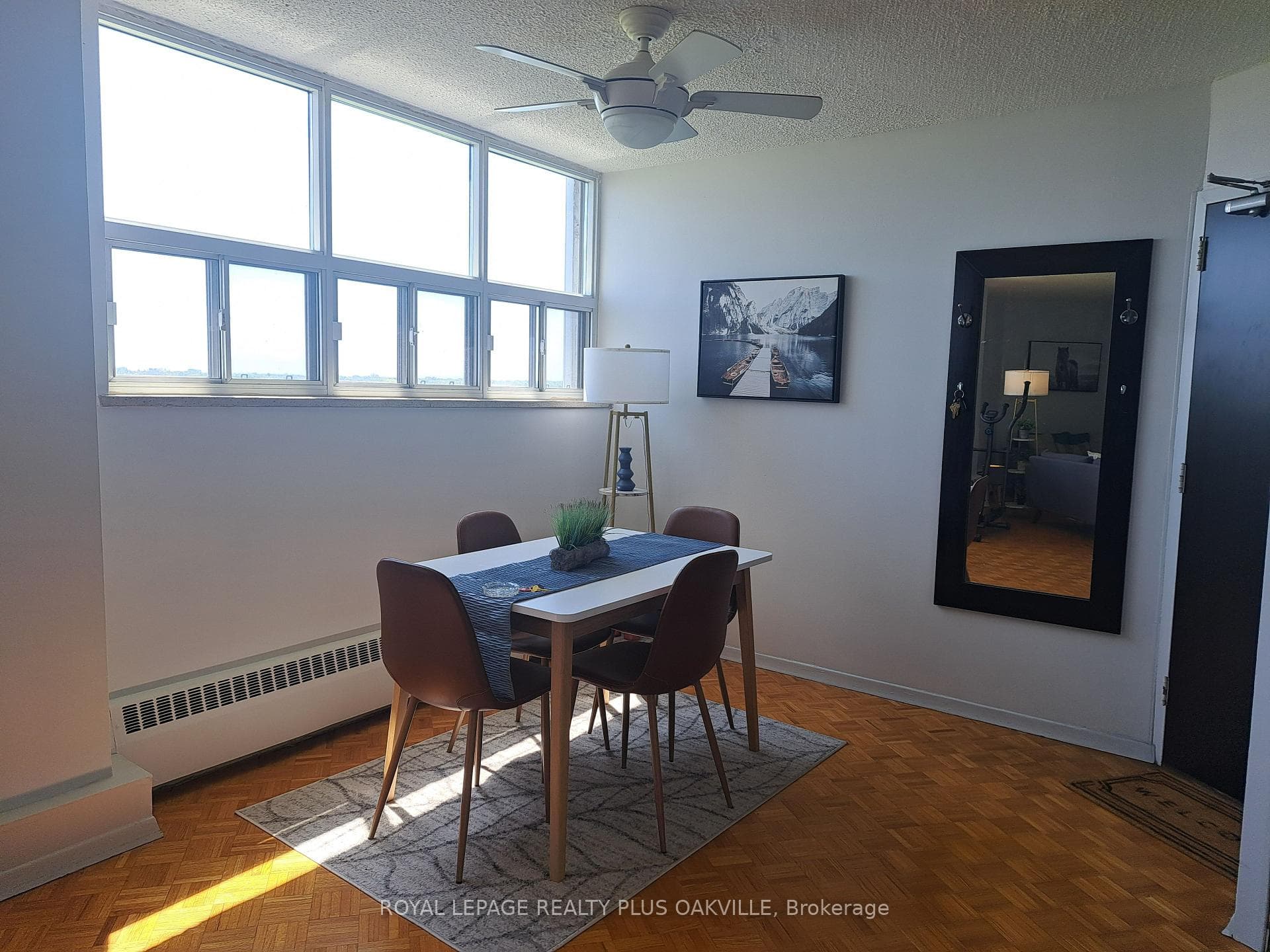 212 Kerr Street Unit 909 - Condo photo 14 of 33 in Oakville, Ontario