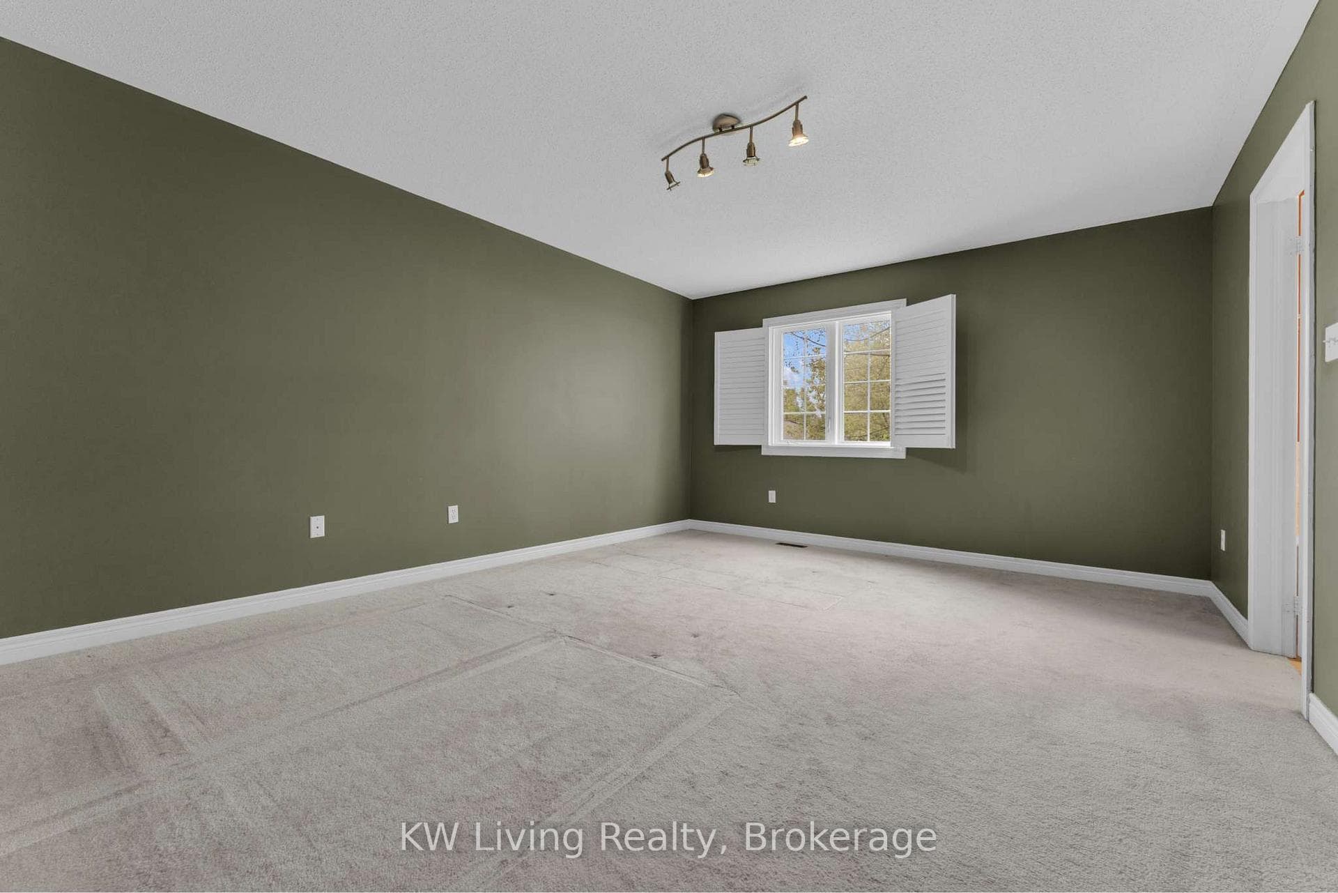 2410 Woodward Avenue Unit 12 - Condo photo 14 of 33 in Burlington, Ontario