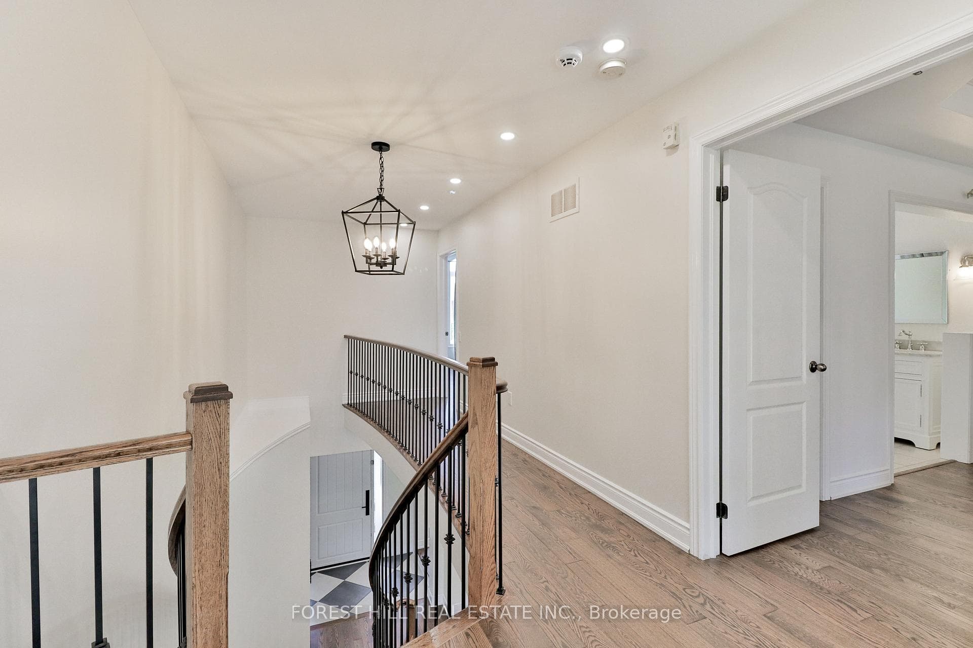 327 Turning Leaf Road - Detached photo 25 of 43 in Oakville, Ontario