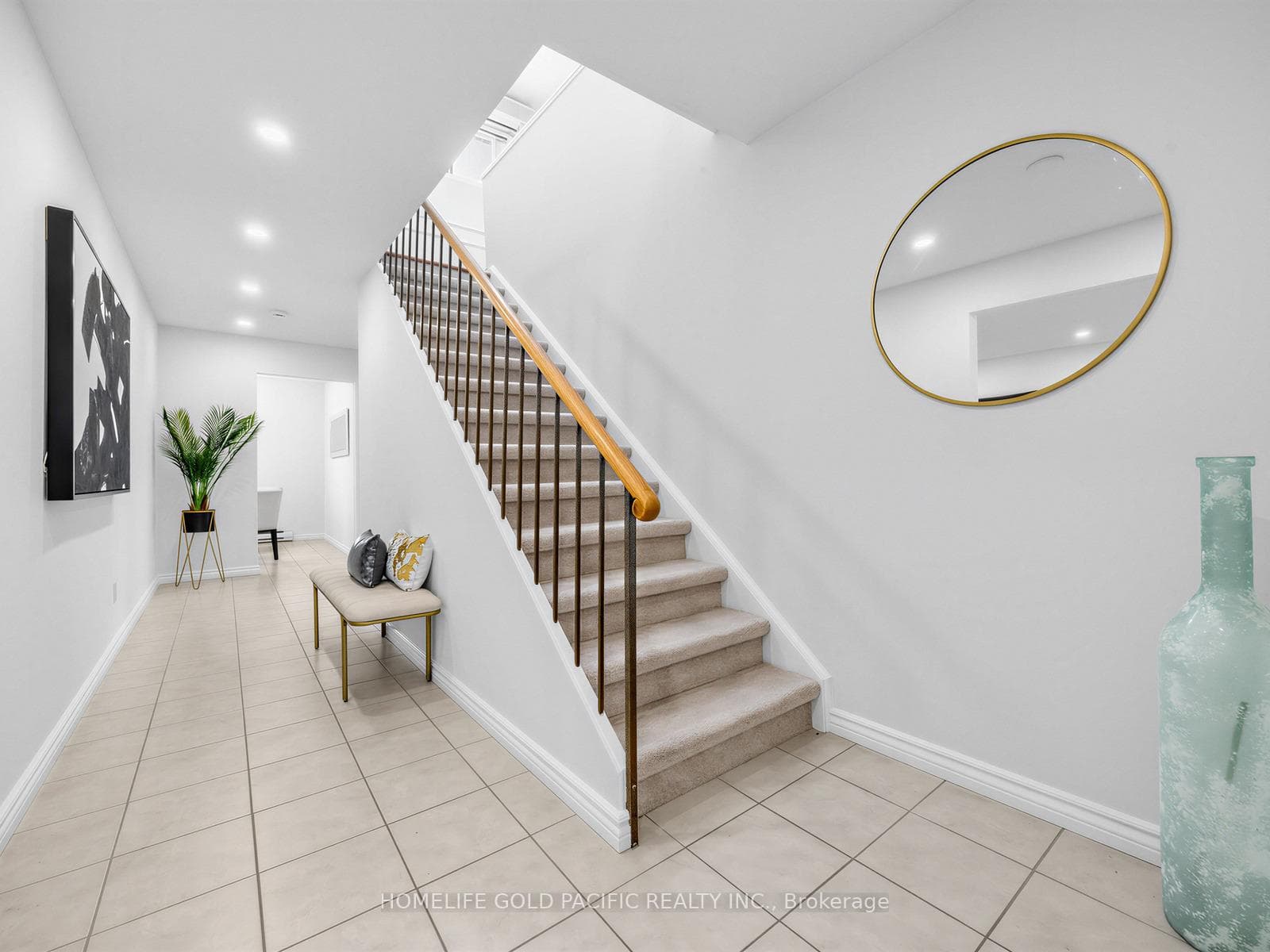 10 O'Shea Crescent - Detached photo 3 of 42 in Hillcrest Village / Bayview Village, Ontario