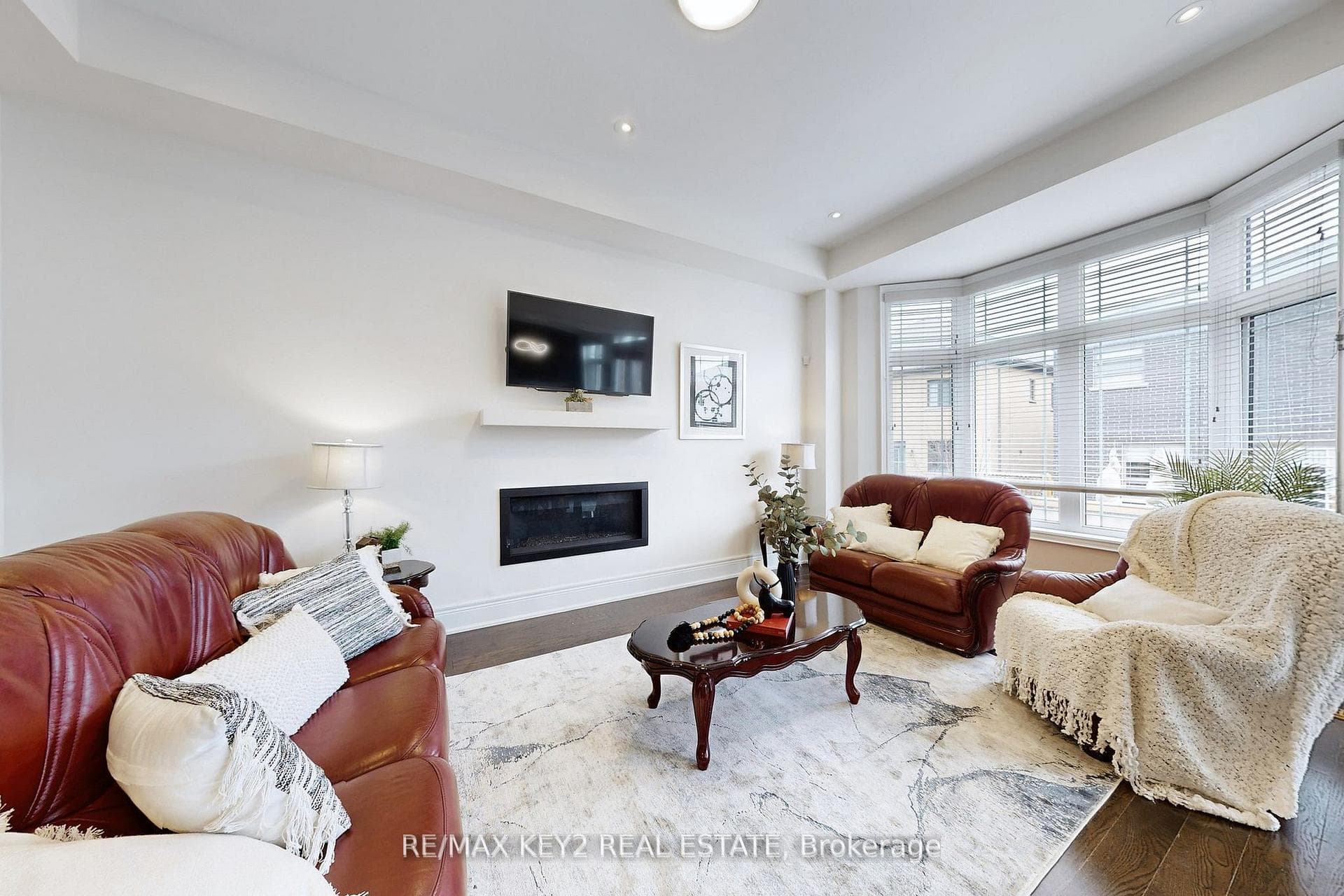 10 Lyle Way - Detached photo 6 of 49 in Brampton, Ontario