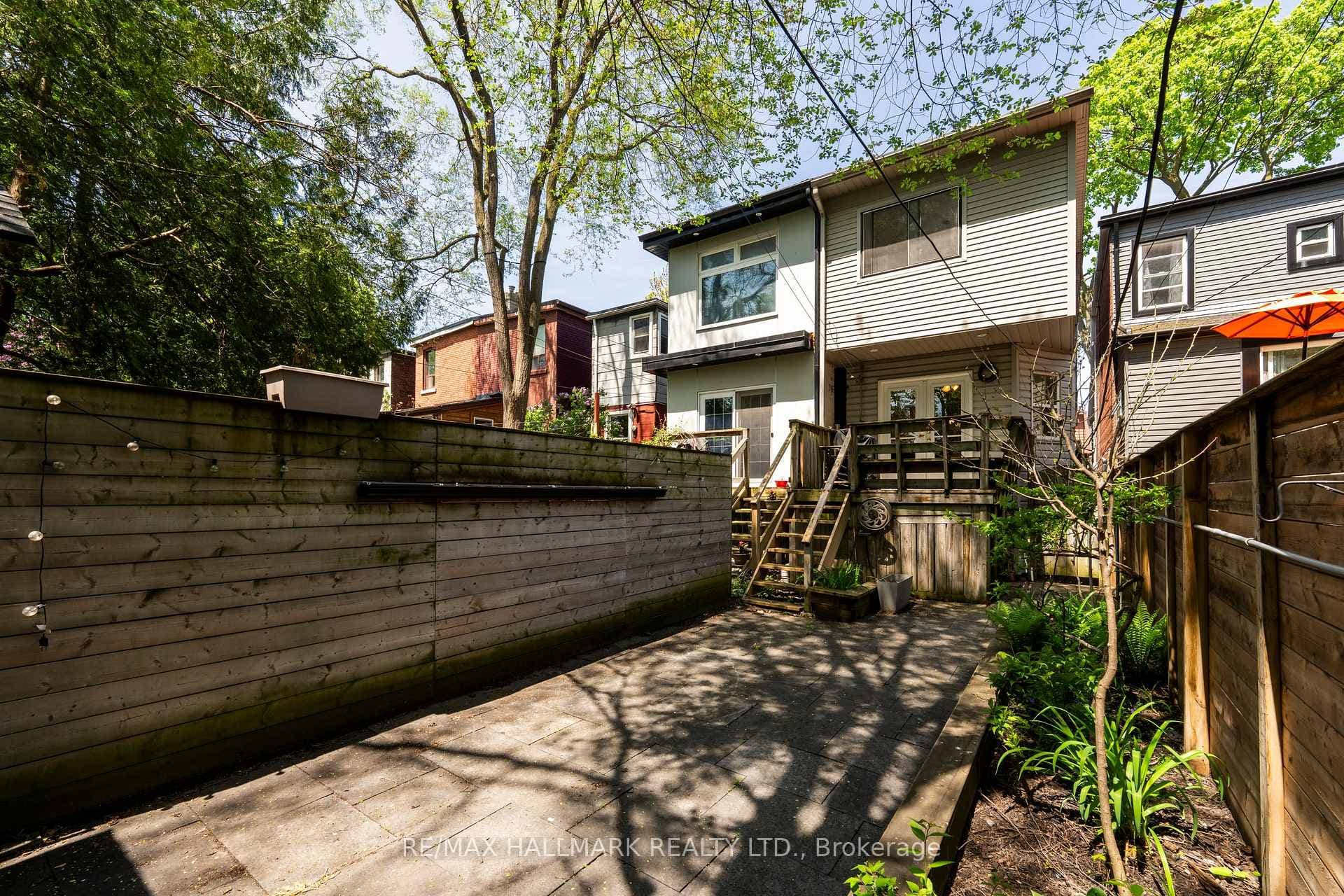 17 Mountalan Avenue - Semi-Detached photo 39 of 42 in Riverdale / Leslieville, Ontario