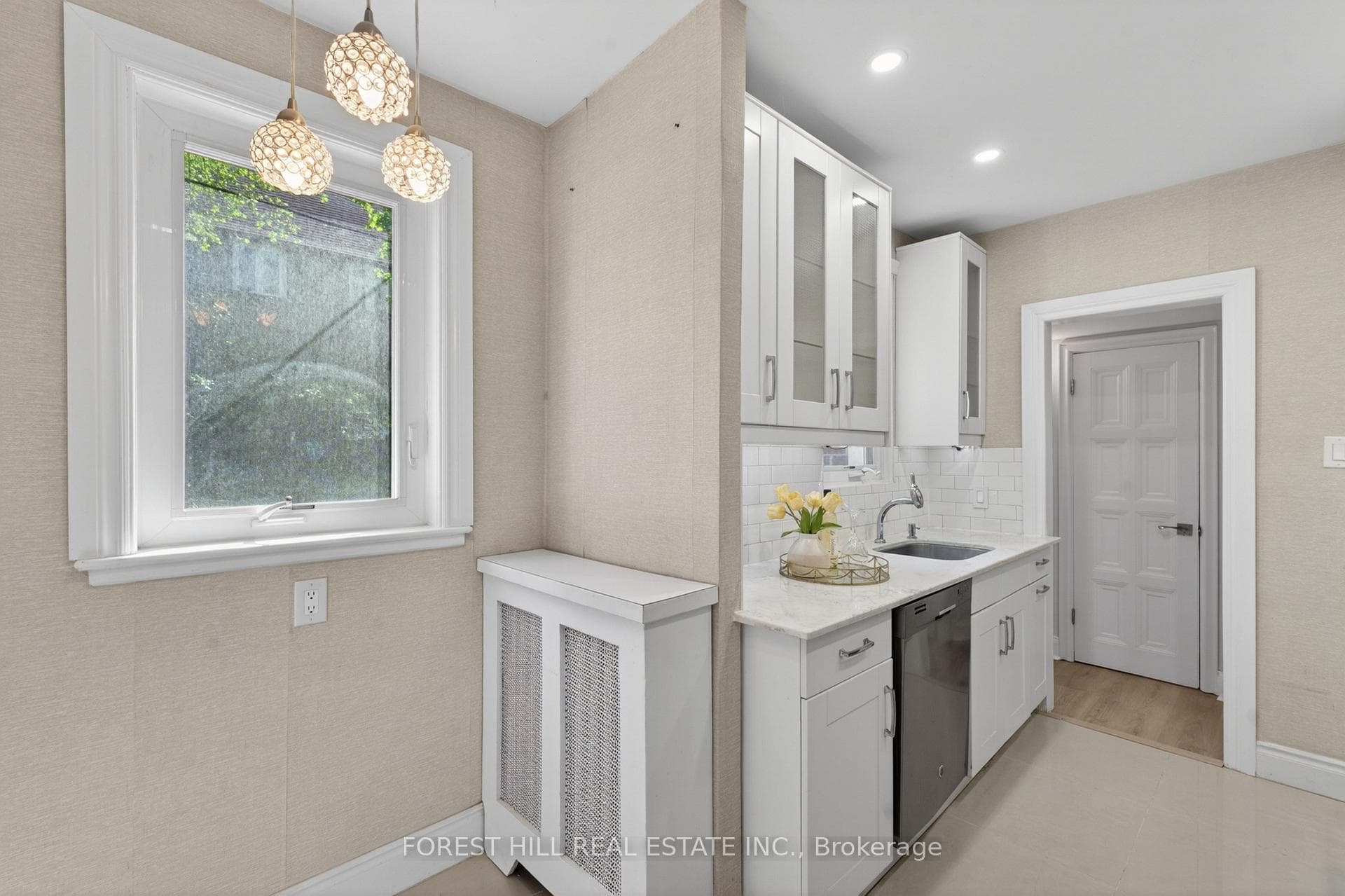 603 Spadina Road - Detached photo 12 of 29 in Forest Hill / Deer Park, Ontario