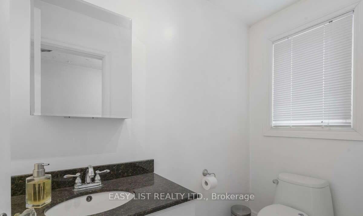 41 Churchill Avenue - Detached photo 2 of 22 in Thornhill / Willowdale, Ontario
