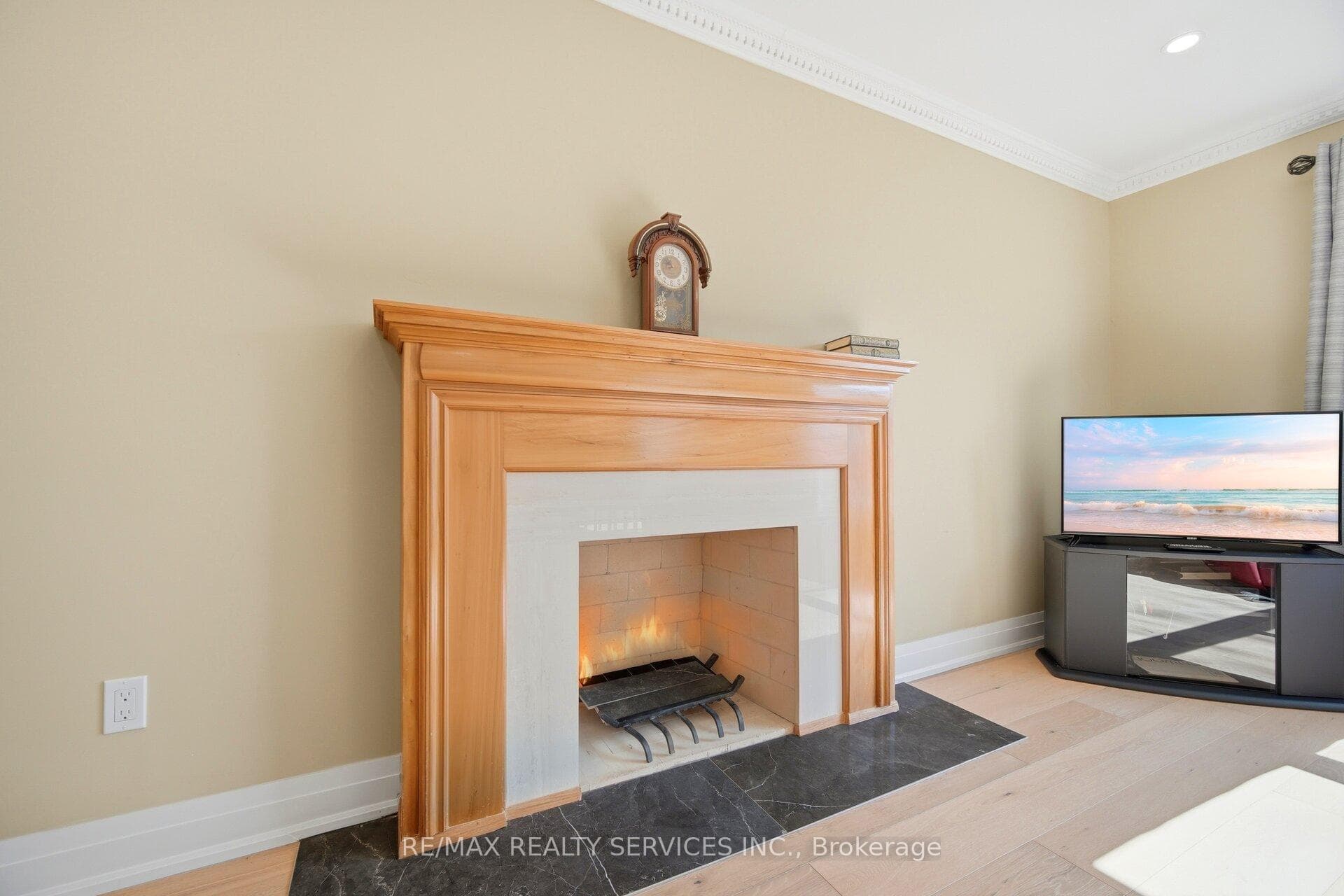 23 Newbury Crescent - Detached photo 18 of 47 in Brampton, Ontario