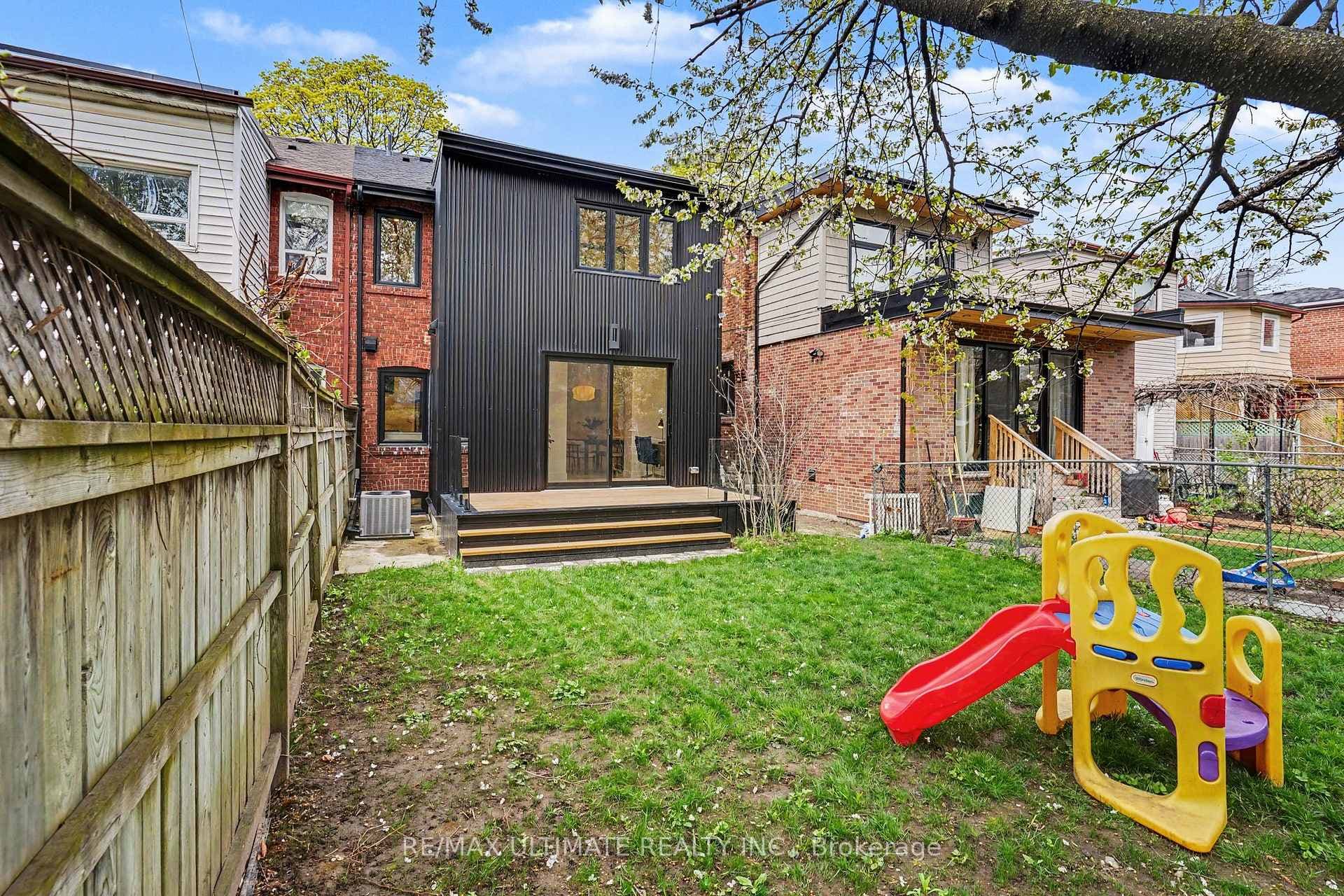 89 Alberta Avenue - Semi-Detached photo 45 of 49 in Annex / Yorkville / Summerhill, Ontario
