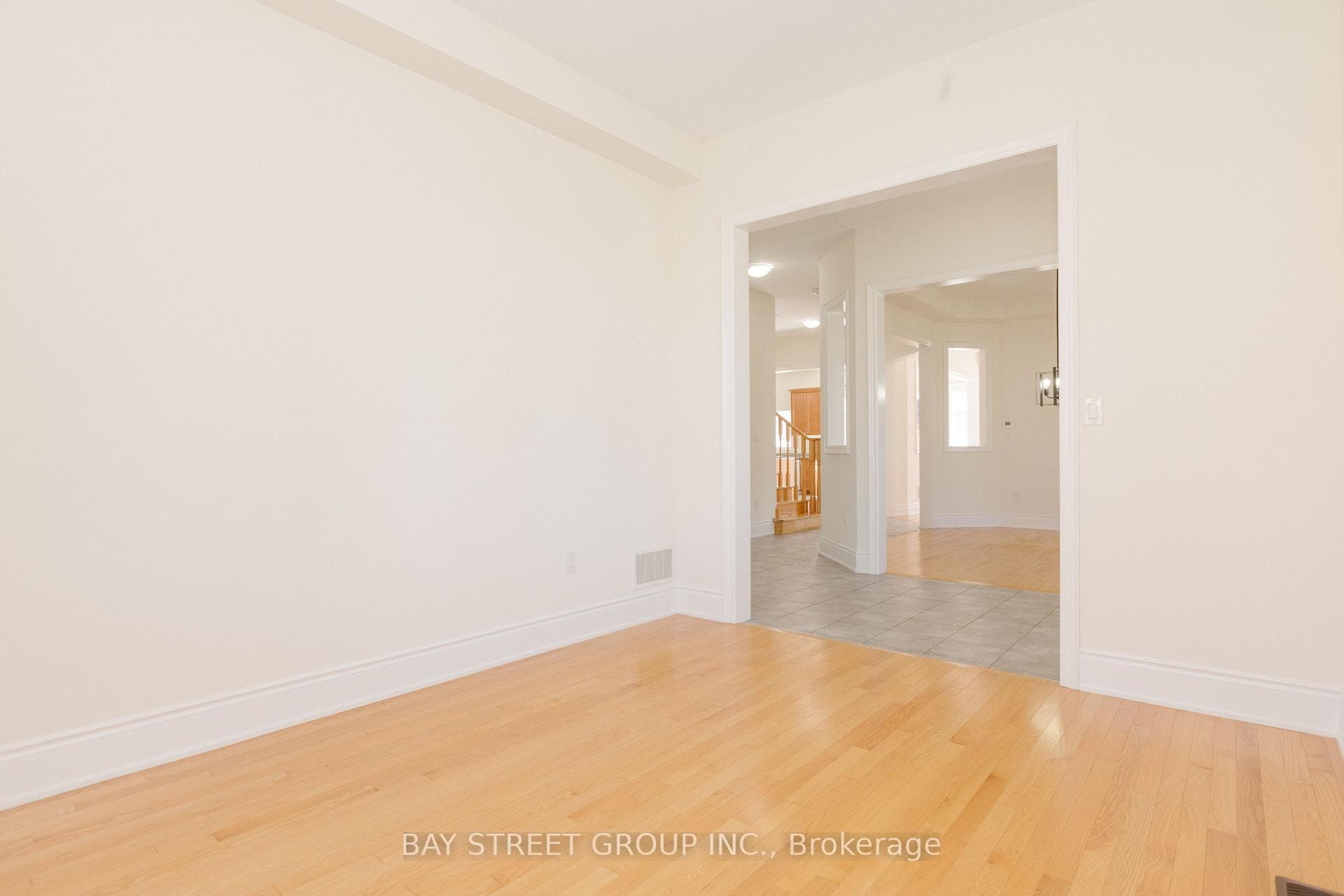 3127 Streamwood Pass - Detached photo 6 of 48 in Oakville, Ontario