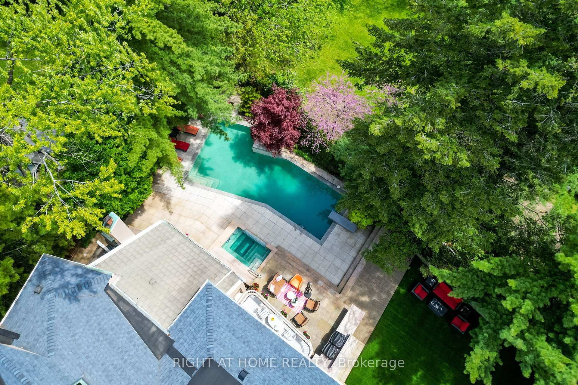 1 Friars Lane - Detached photo 48 of 50 in Etobicoke (Islington / Rexdale), Ontario