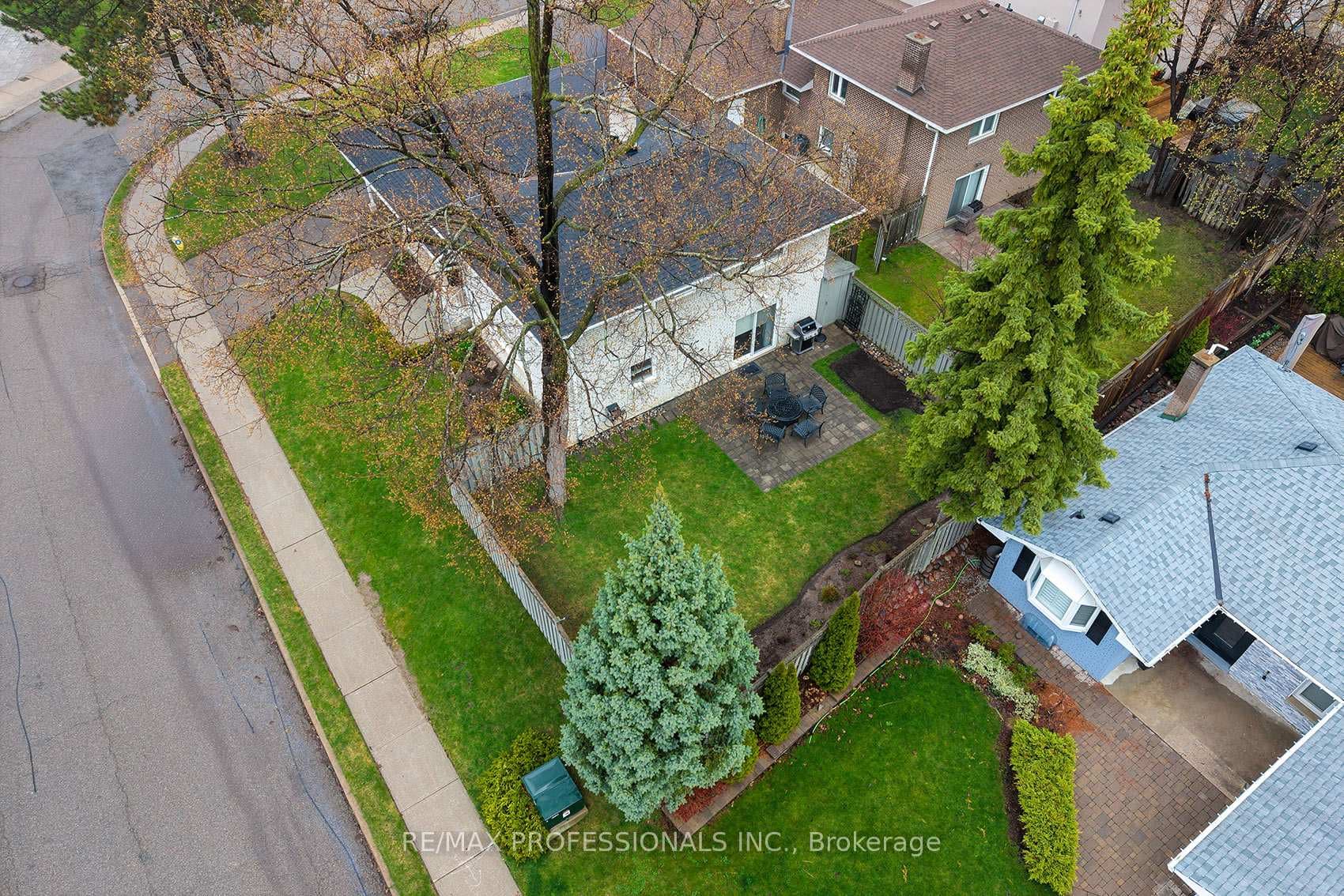 19 Boxwood Road - Detached photo 36 of 40 in Etobicoke (Islington / Rexdale), Ontario