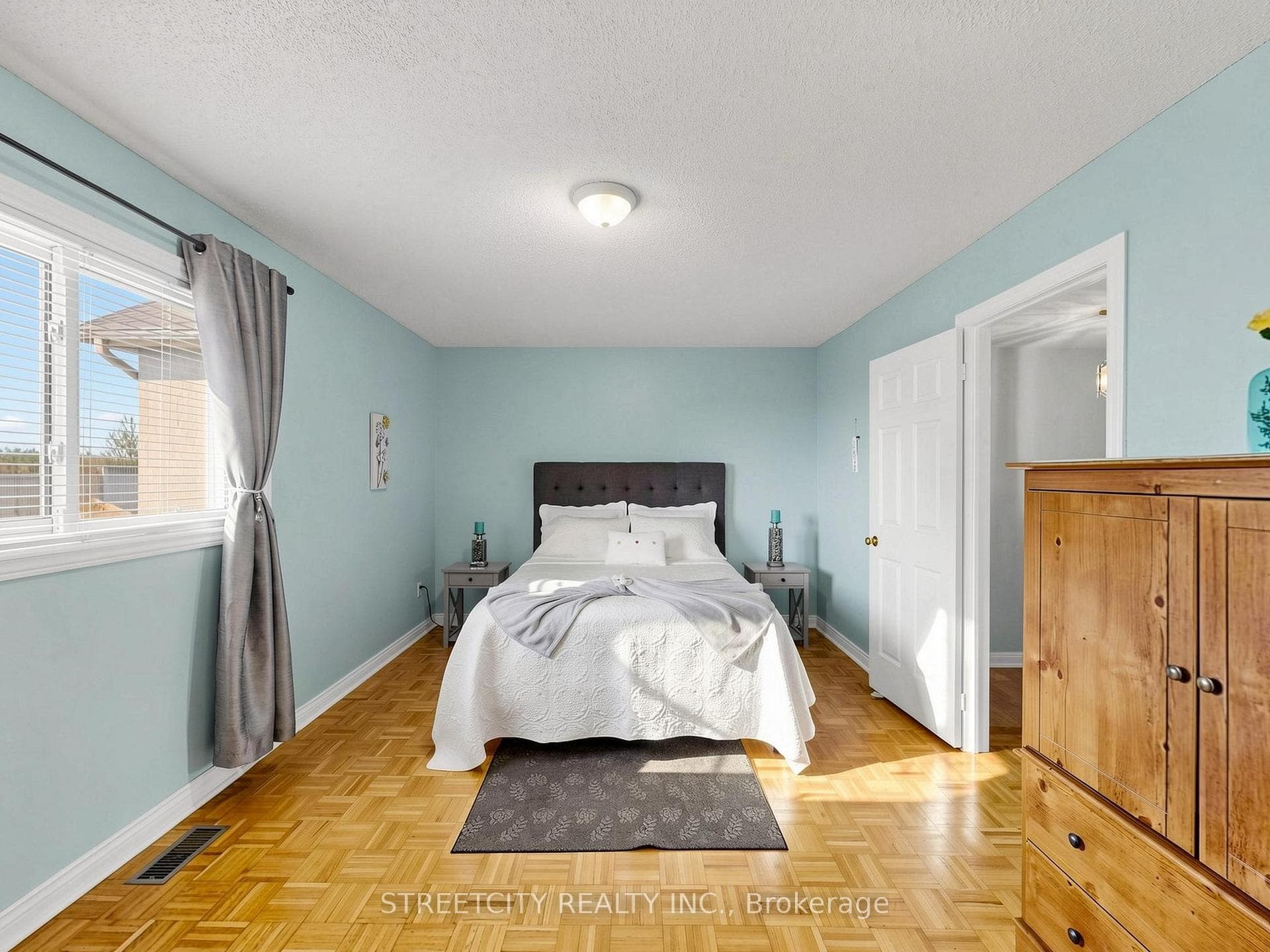 78 Waterbury Street - Townhouse photo 22 of 50 in Caledon, Ontario