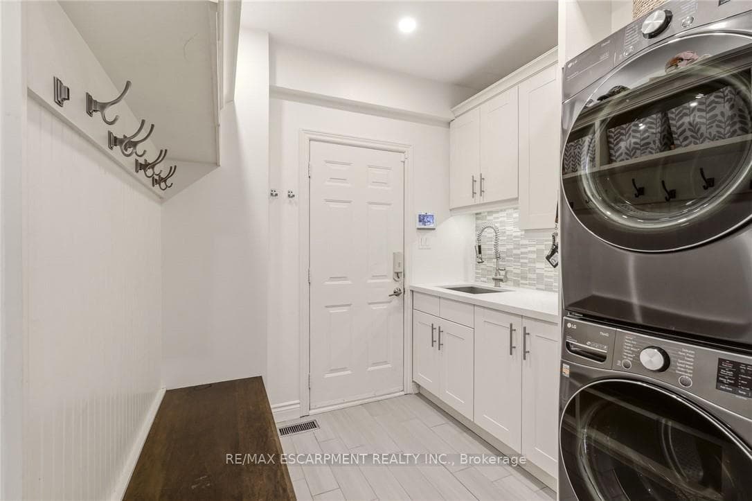 2091 Willhaven Trail - Detached photo 12 of 31 in Oakville, Ontario