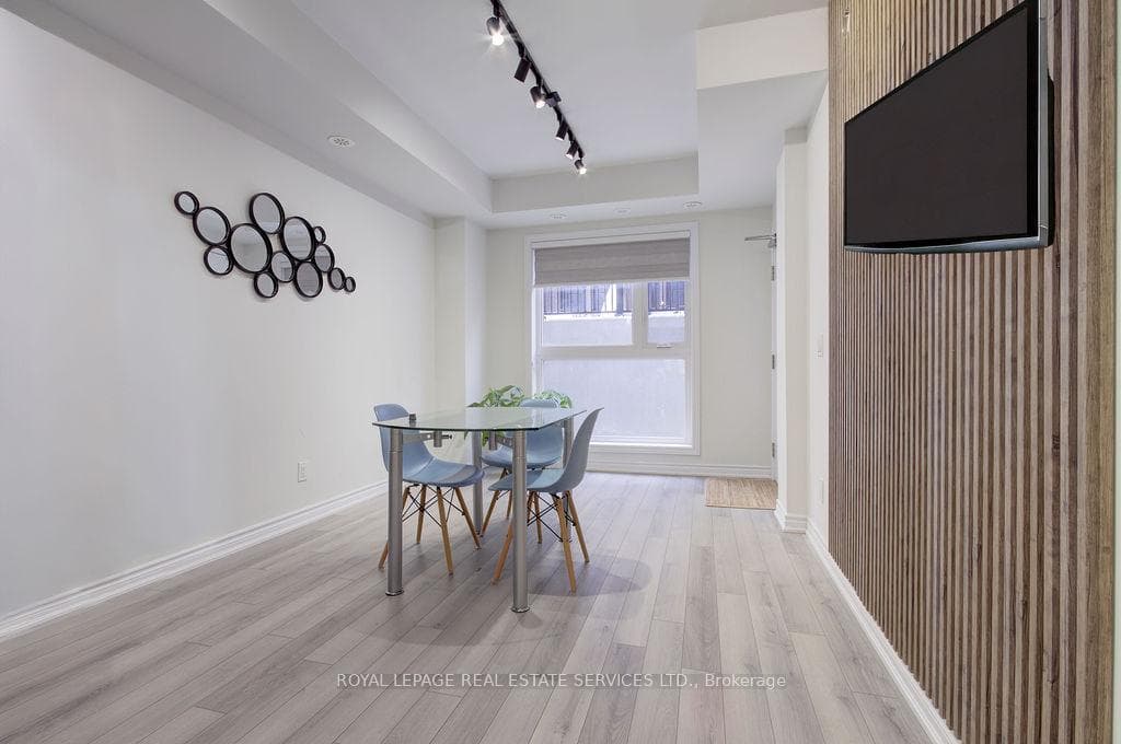 349 Wheat Boom Drive Unit 123 - Condo photo 8 of 20 in Oakville, Ontario