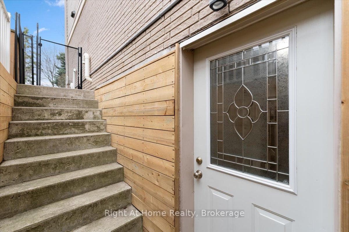 437 Shoreacres Road - Detached photo 40 of 50 in Burlington, Ontario