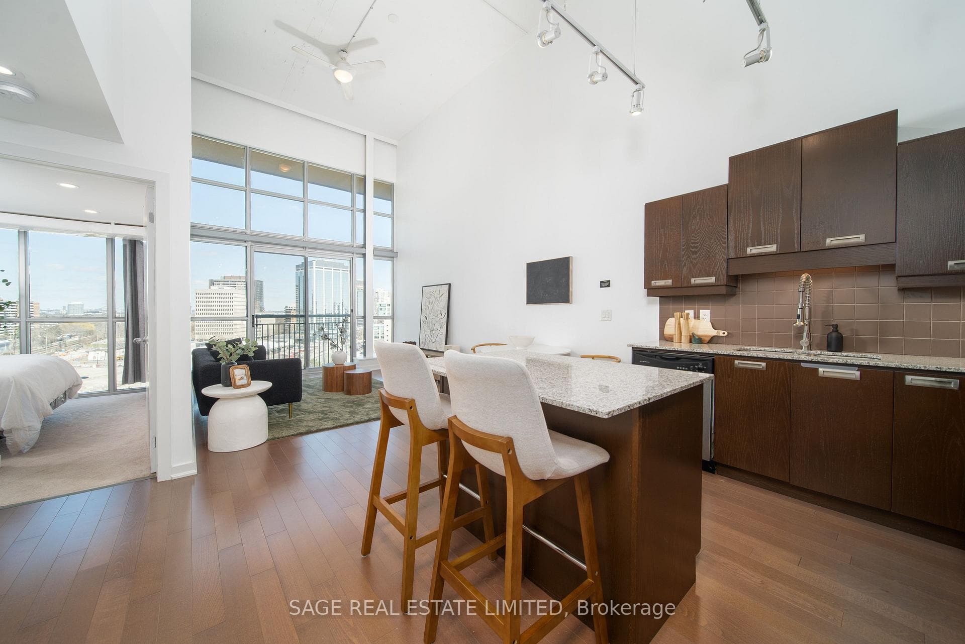 2 Fieldway Road Unit 803 - home for sale in Etobicoke (Islington / Rexdale), Ontario