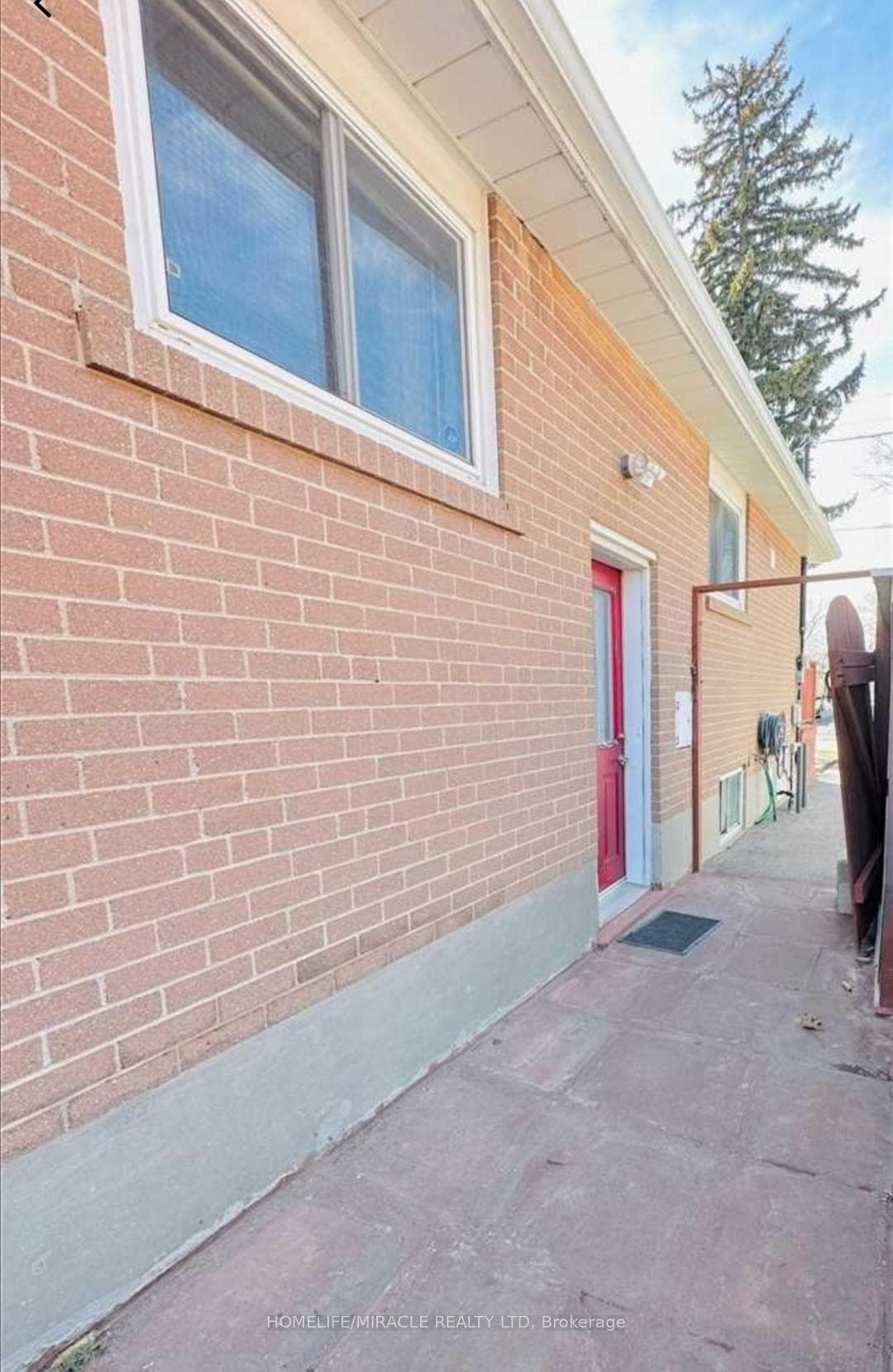 66 Fairglen Avenue - Semi-Detached photo 23 of 35 in Brampton, Ontario