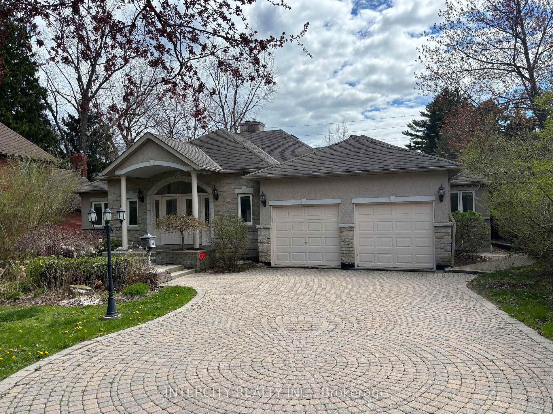 1262 Mississauga Road - home for sale in Mississauga, Ontario