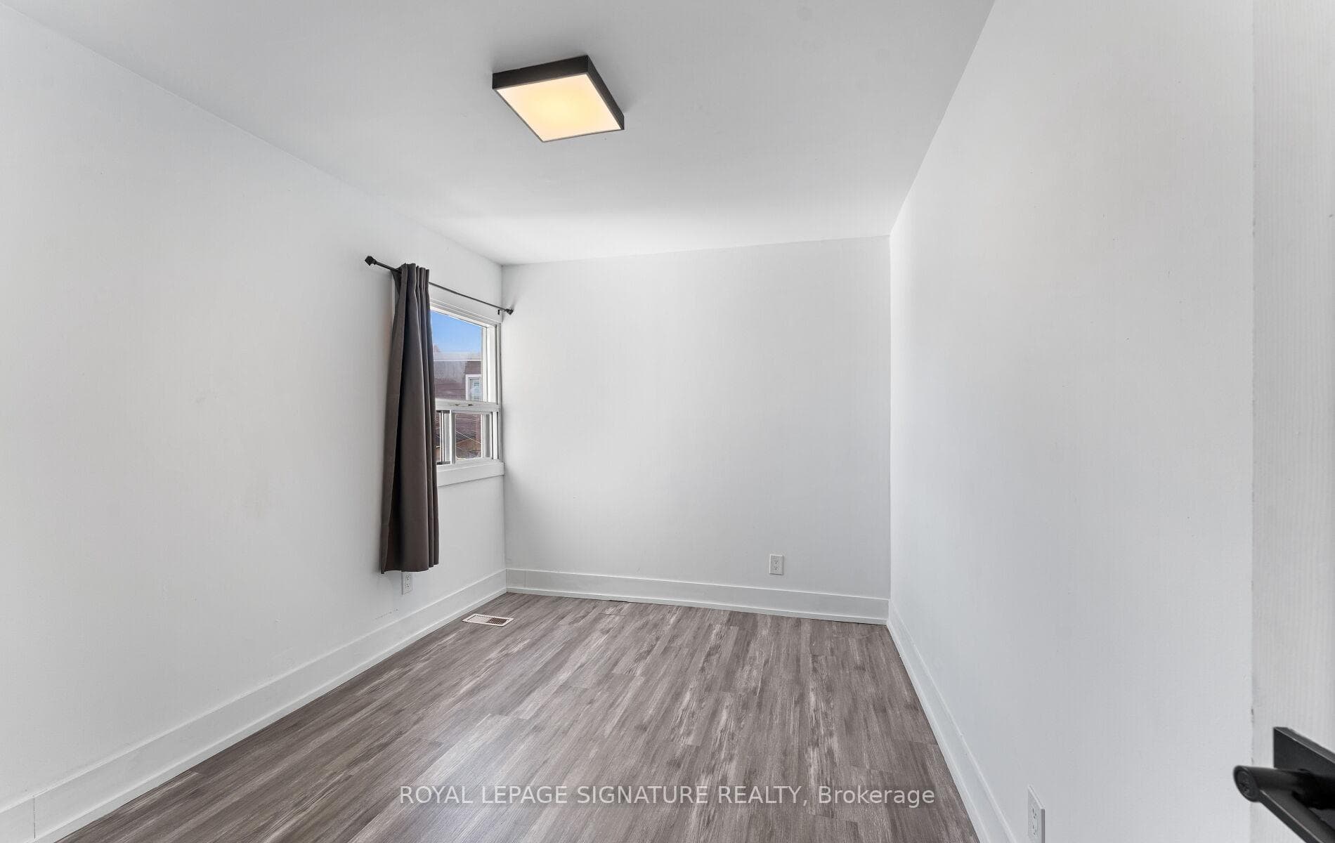 165 Nairn Avenue - Semi-Detached photo 15 of 36 in Keelesdale / Eglinton West, Ontario