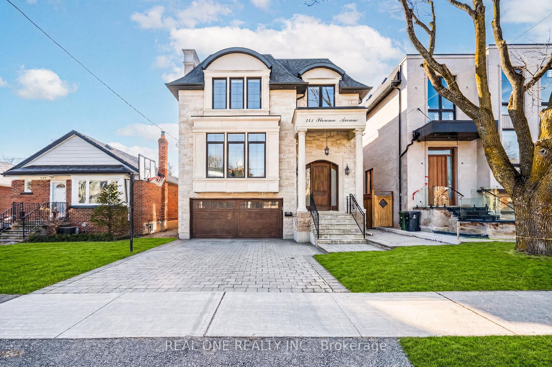 241 Florence Avenue - home for sale in Thornhill / Willowdale, Ontario