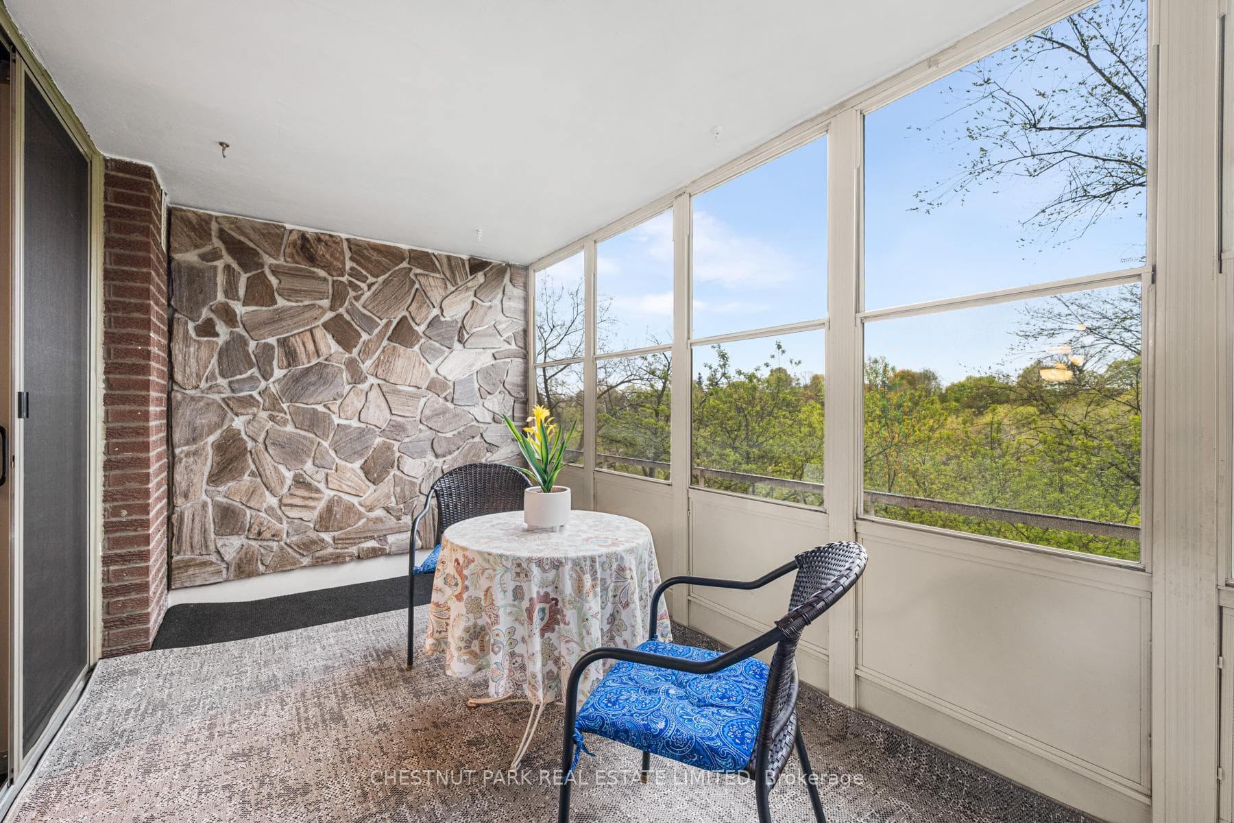 60 Pavane Linkway N/A Unit 206 - Condo photo 24 of 45 in Flemingdon Park / Don Mills, Ontario