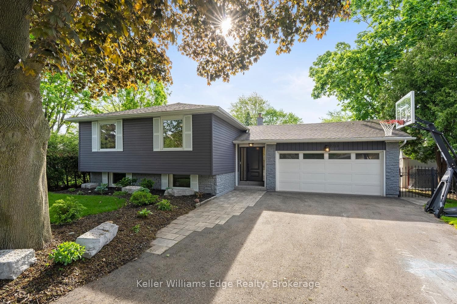 2213 Sunnyvale Drive - Detached photo 1 of 48 in Oakville, Ontario