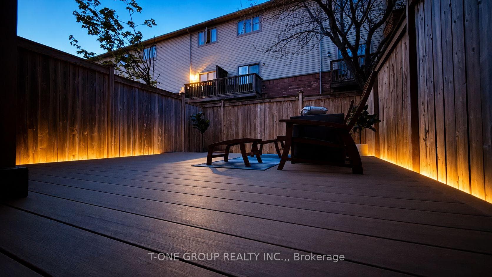685 Rowley Common - Townhouse photo 42 of 43 in Burlington, Ontario