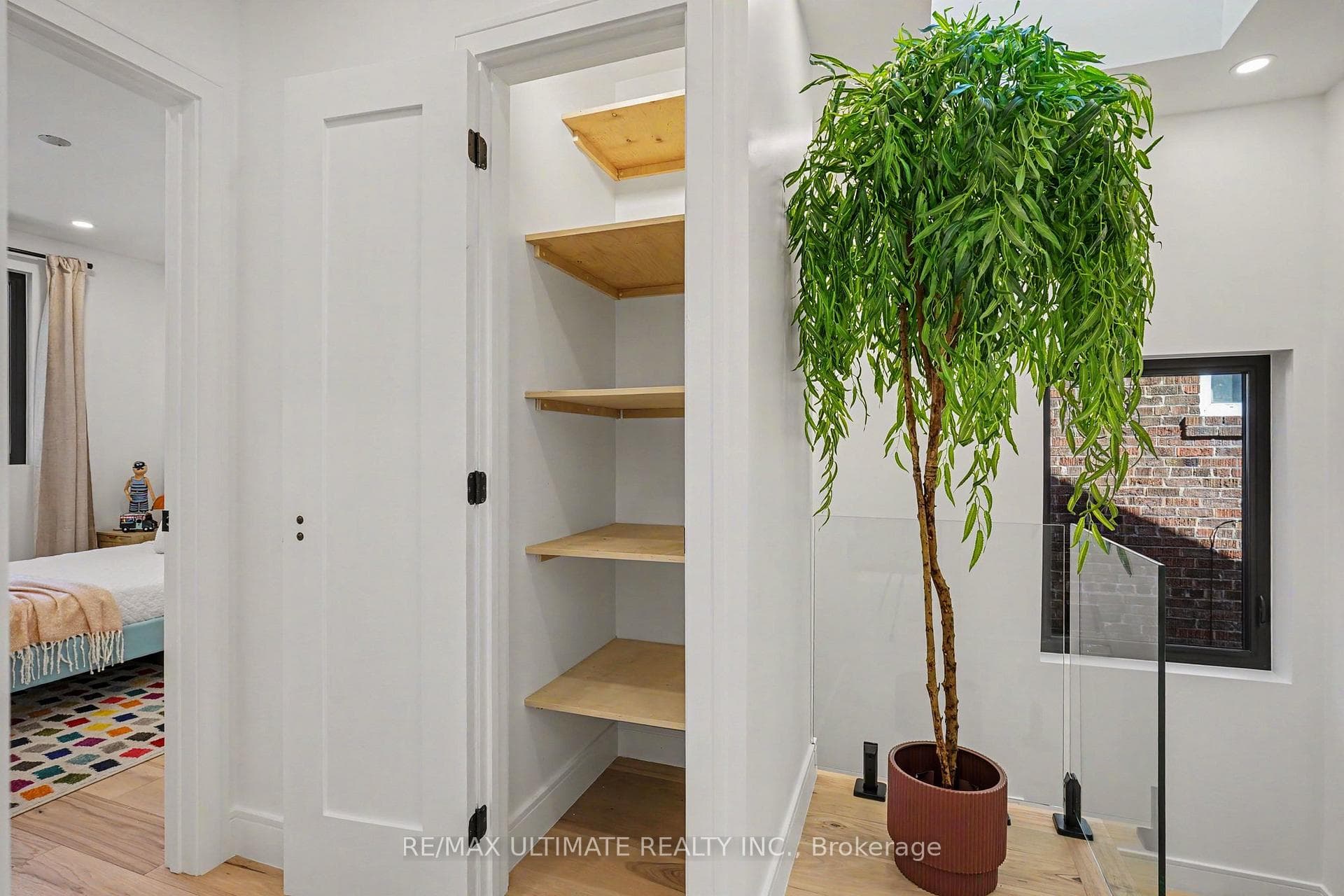 89 Alberta Avenue - Semi-Detached photo 18 of 49 in Annex / Yorkville / Summerhill, Ontario